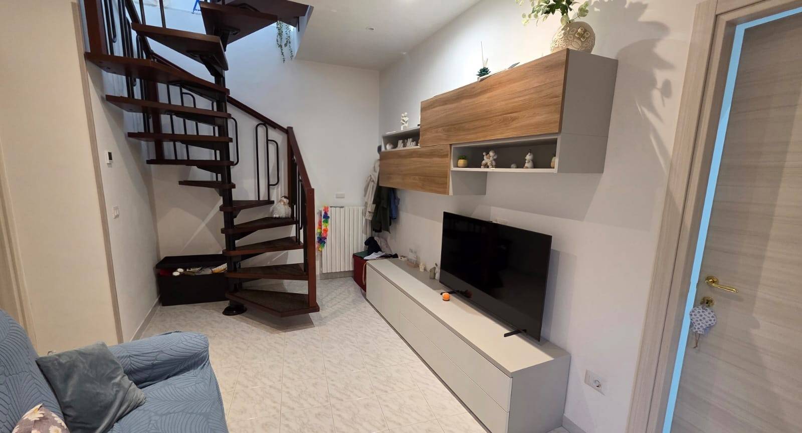 Casa Indipendente in vendita a Tufo