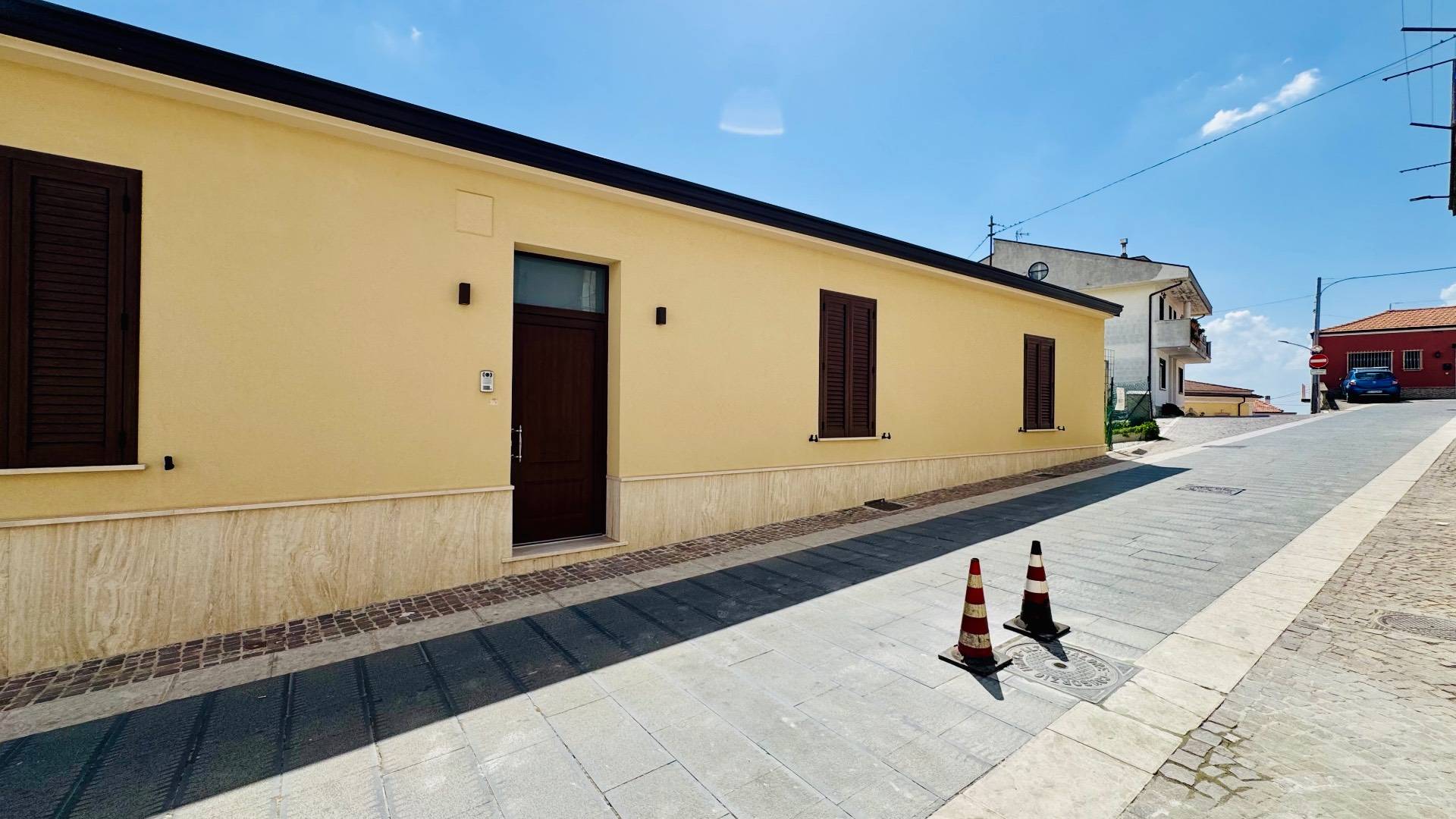 Villa in vendita a Villanova del Battista