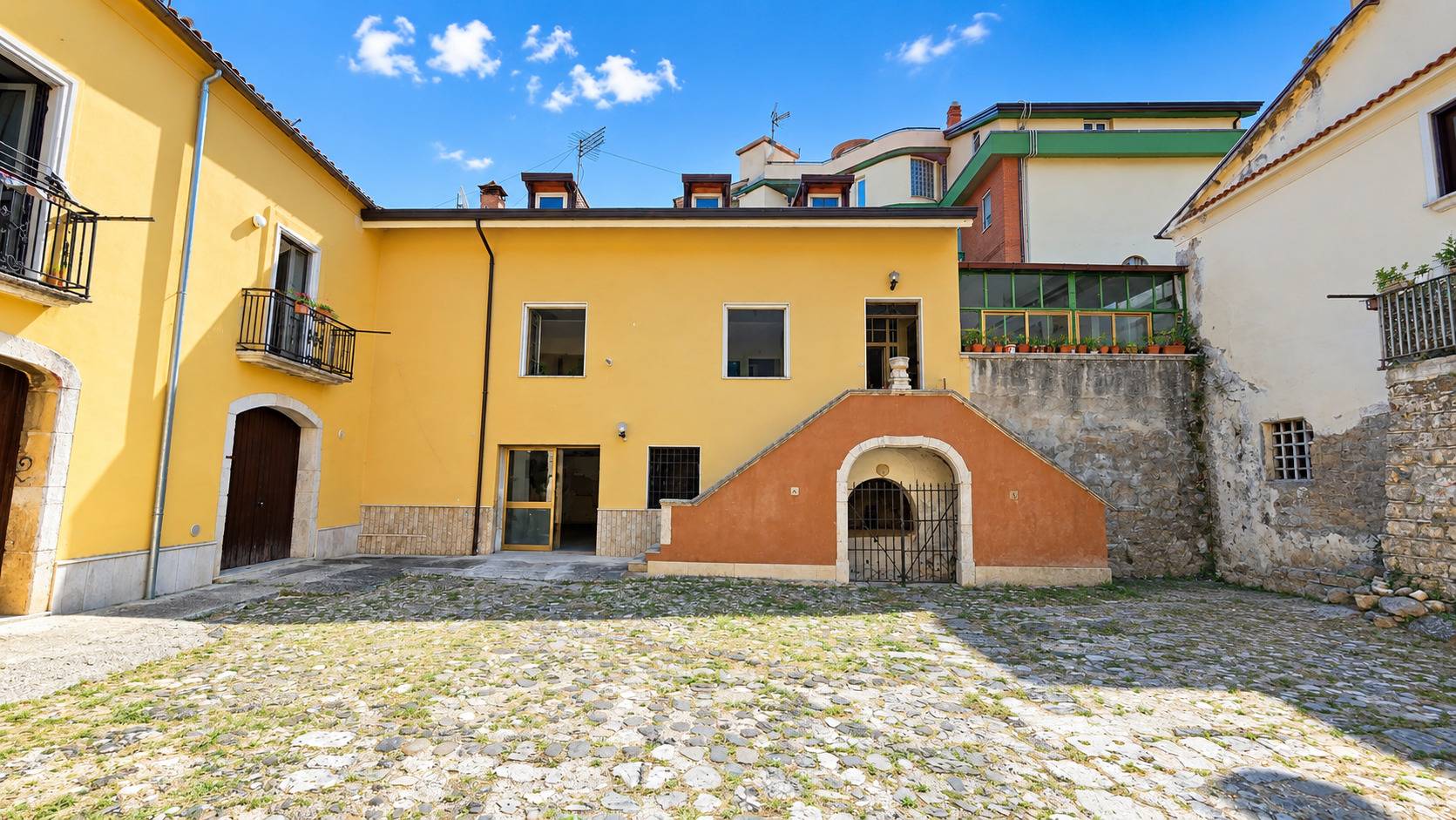 Casa Semindipendente in vendita a Pratola Serra