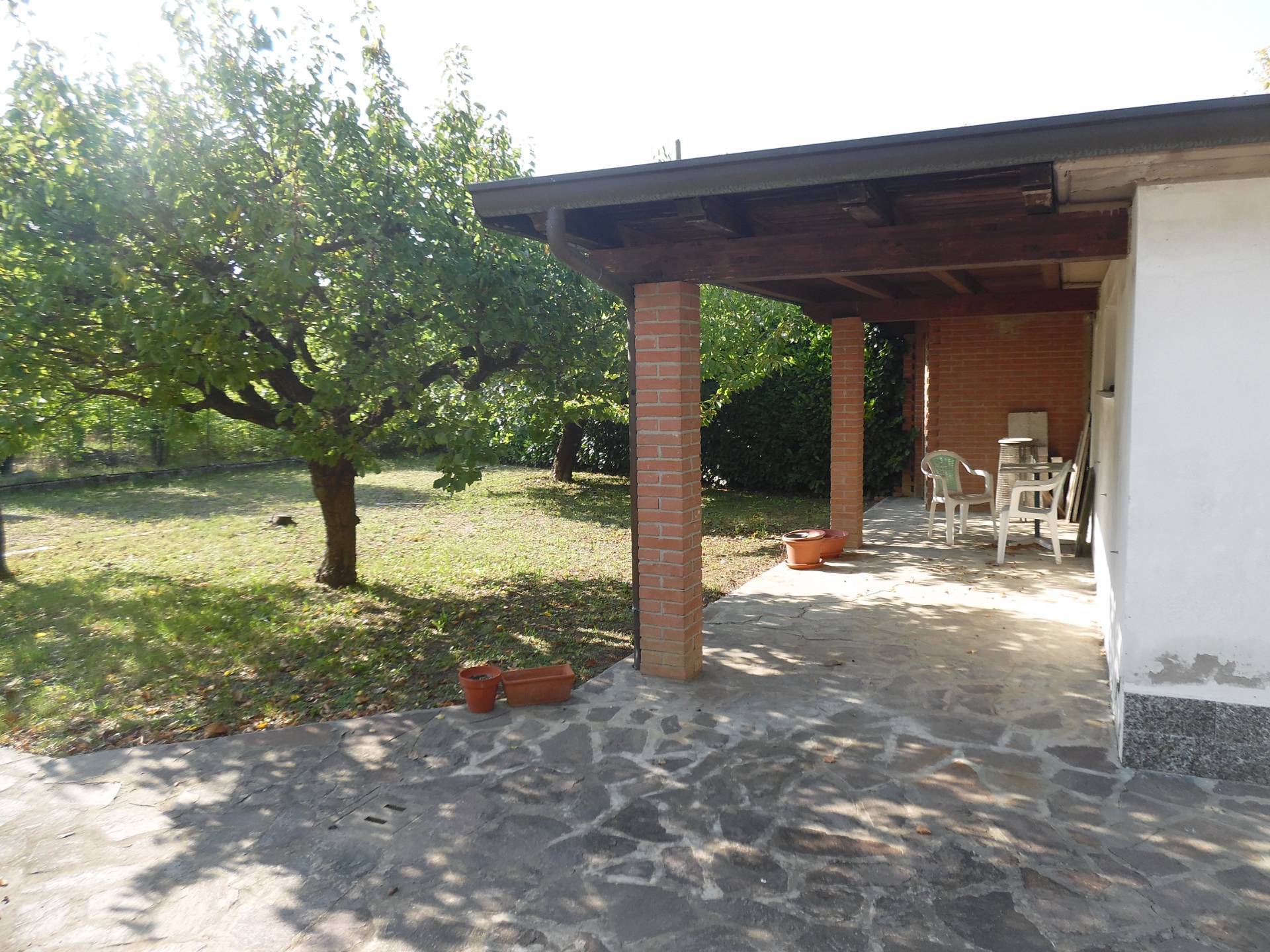 Villa in vendita a Voghera