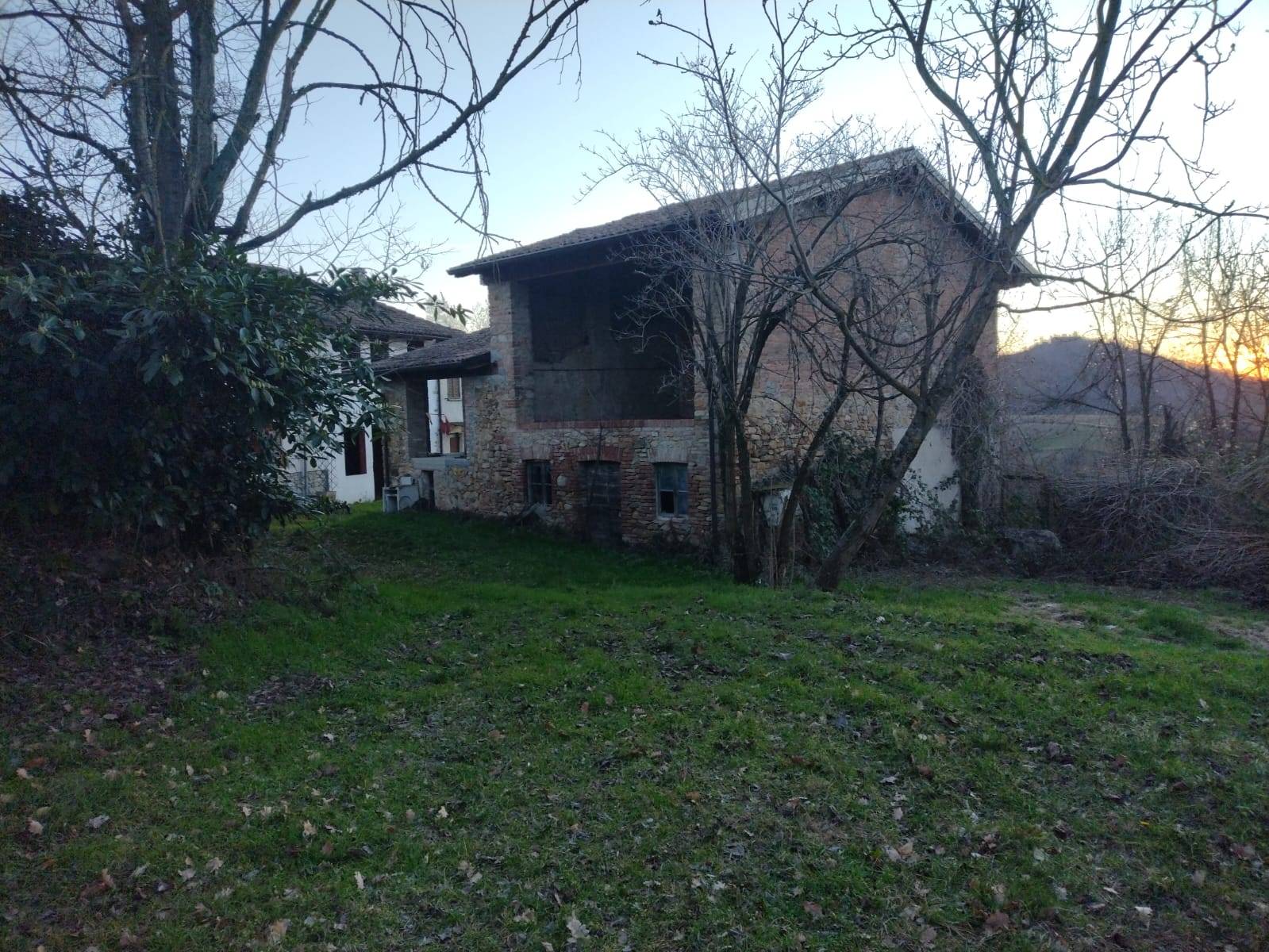 Rustico in vendita a Godiasco