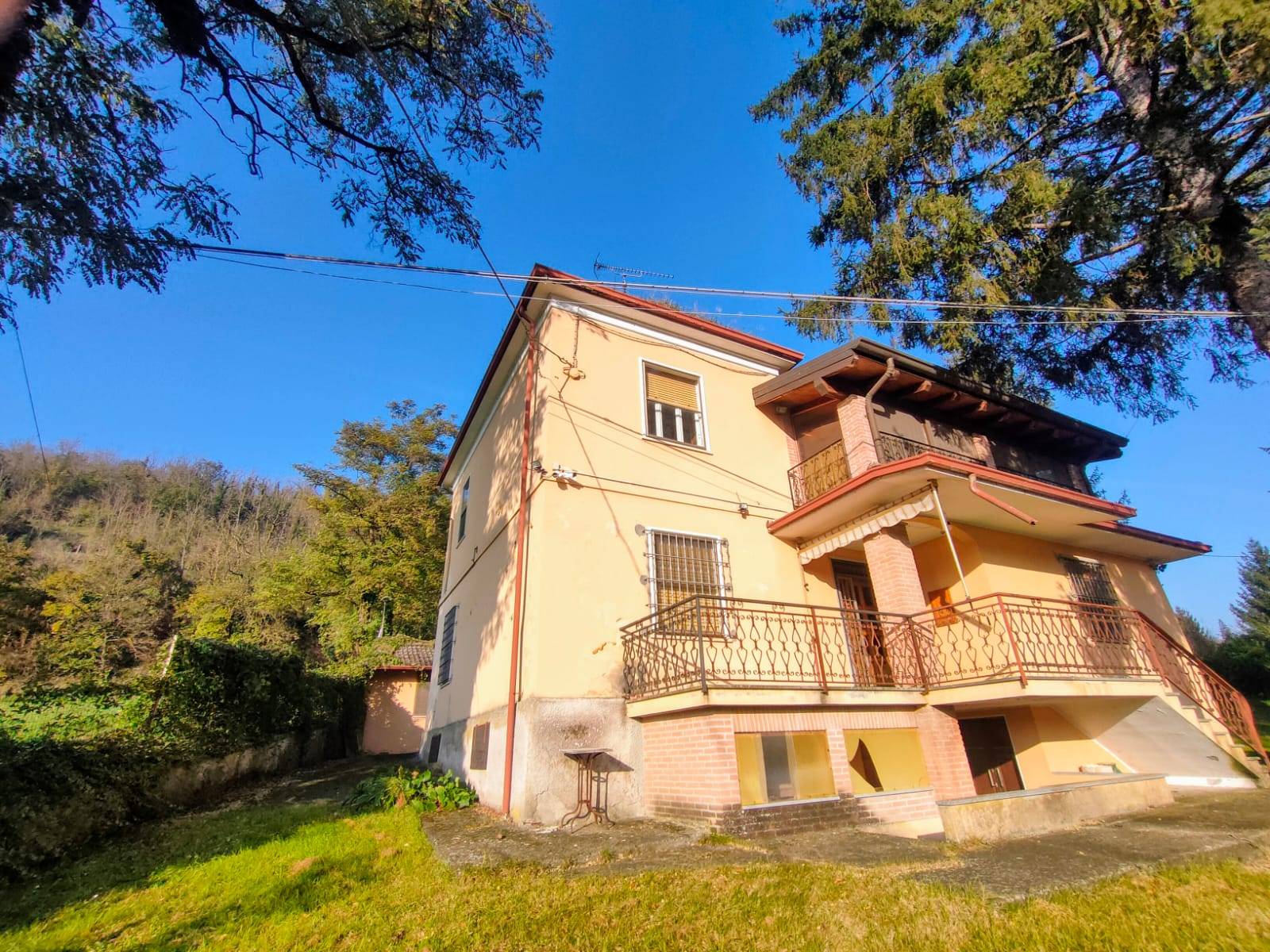 Villa in vendita a Godiasco, Salice Terme