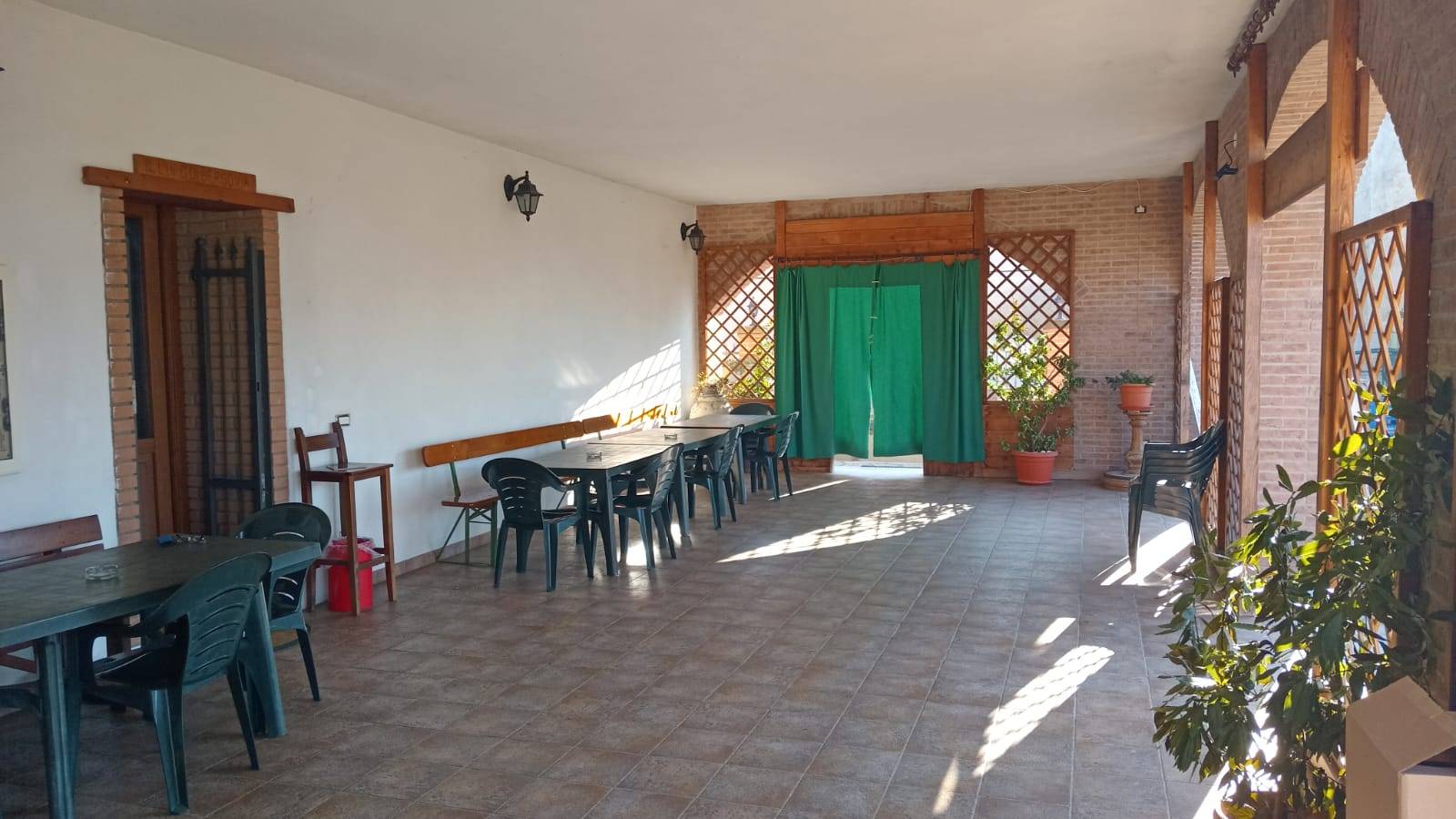 Attivit commerciale in affitto a Retorbido