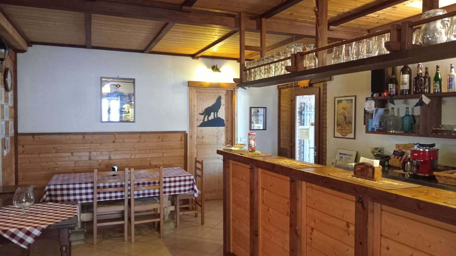 Attivit commerciale in affitto a Retorbido