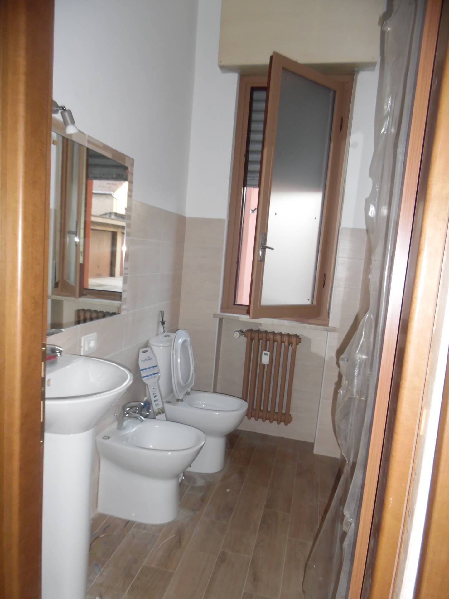 Locale commerciale in affitto a Voghera