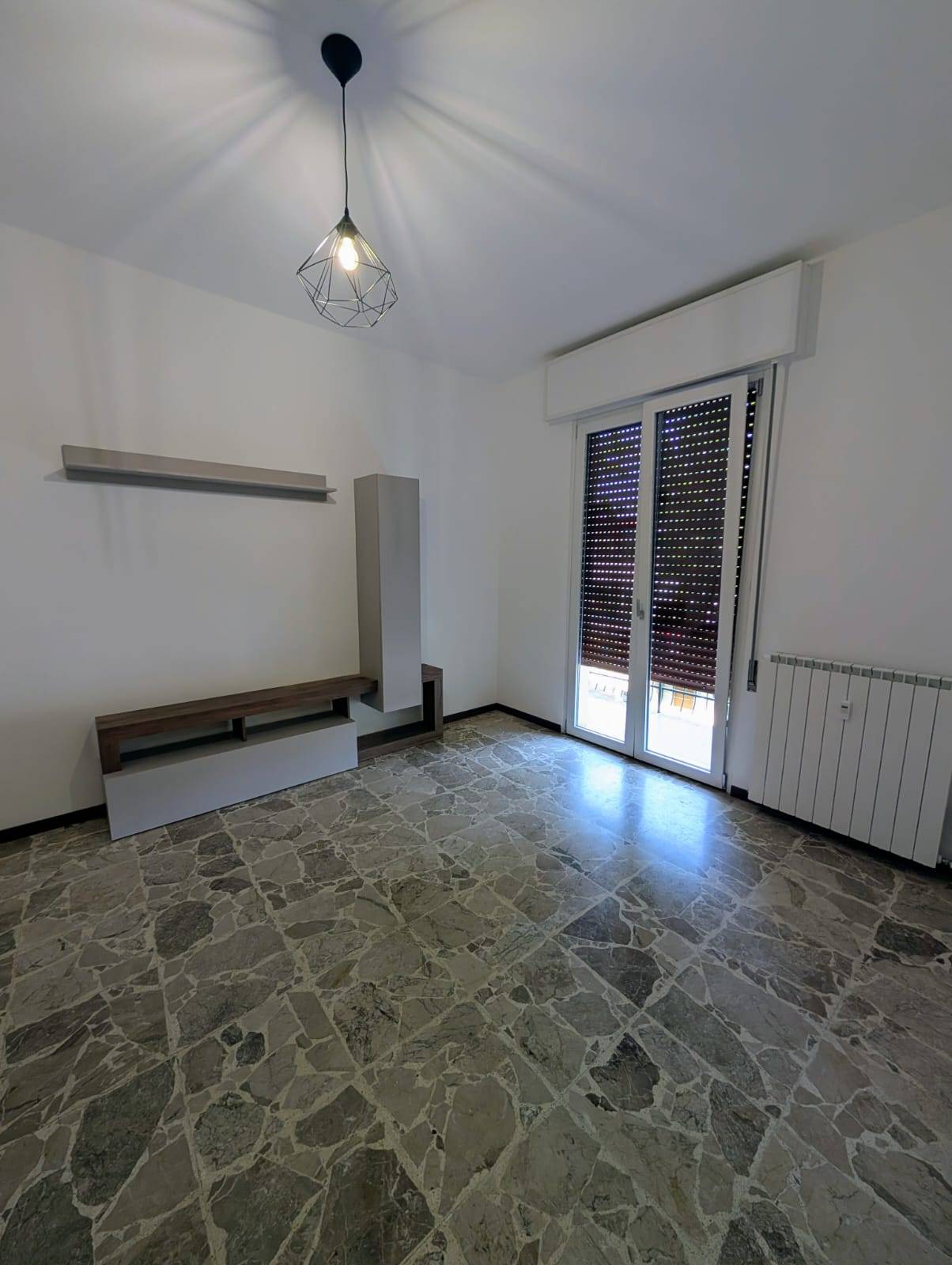 Appartamento in affitto a Voghera