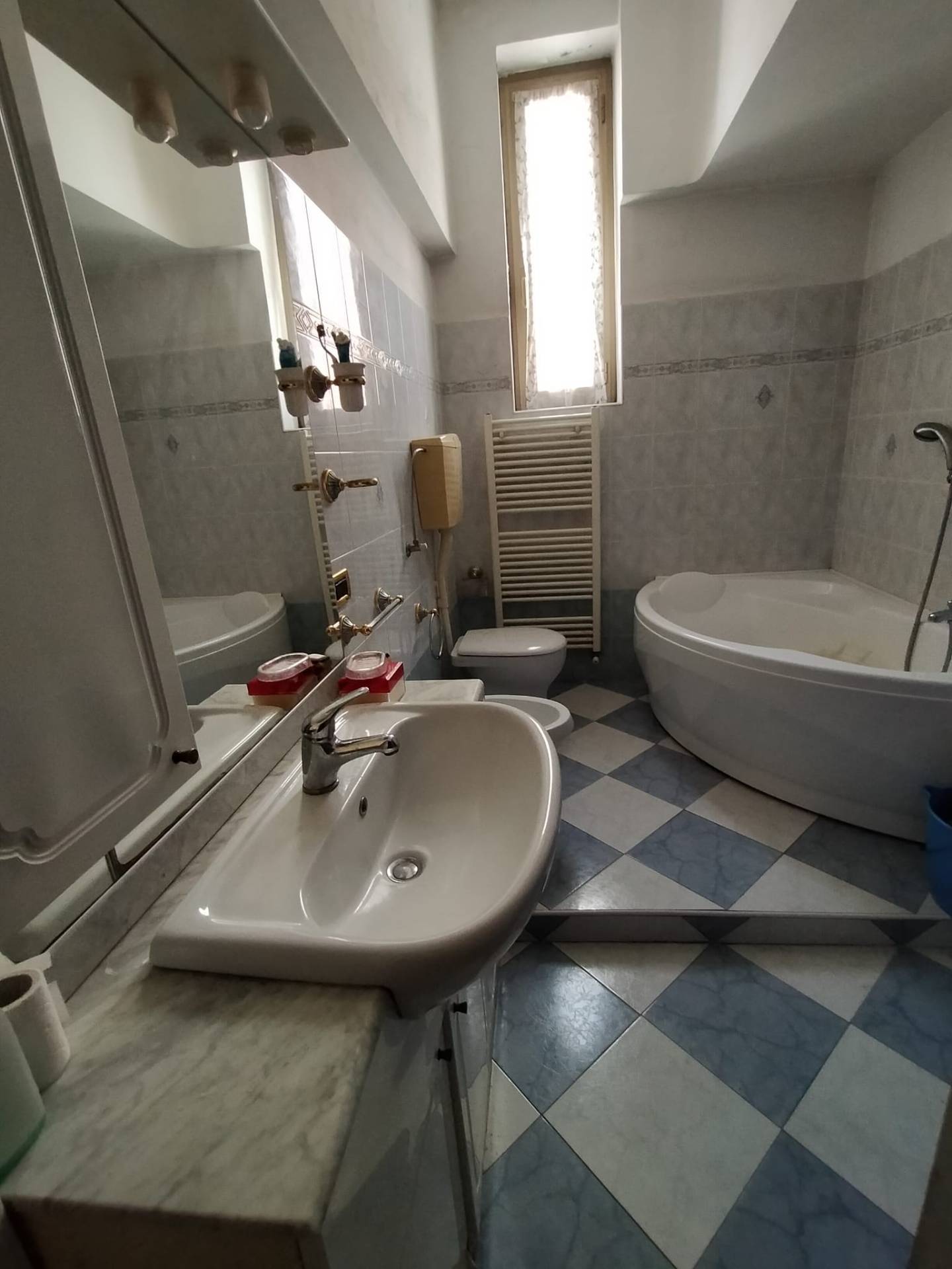 Appartamento in vendita a Voghera