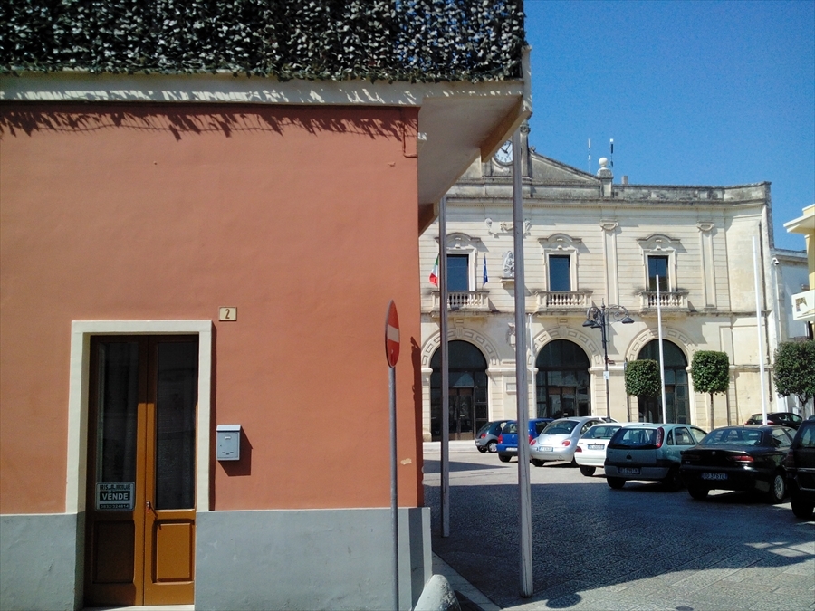 Casa indipendente da ristrutturare, San Pietro in Lama centrale