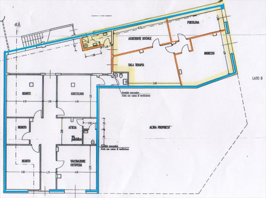 Locale commerciale in affitto, Monteroni di Lecce centrale
