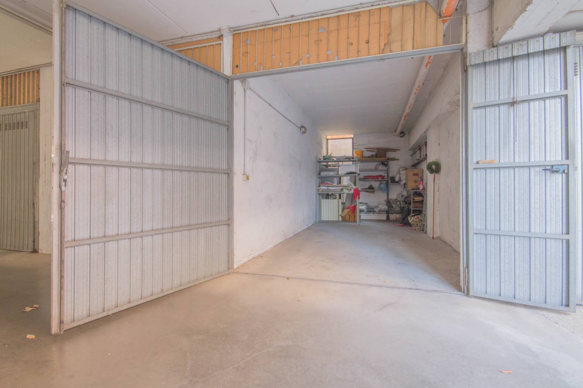 Box - Garage in vendita a Villafranca di Verona, Dossobuono