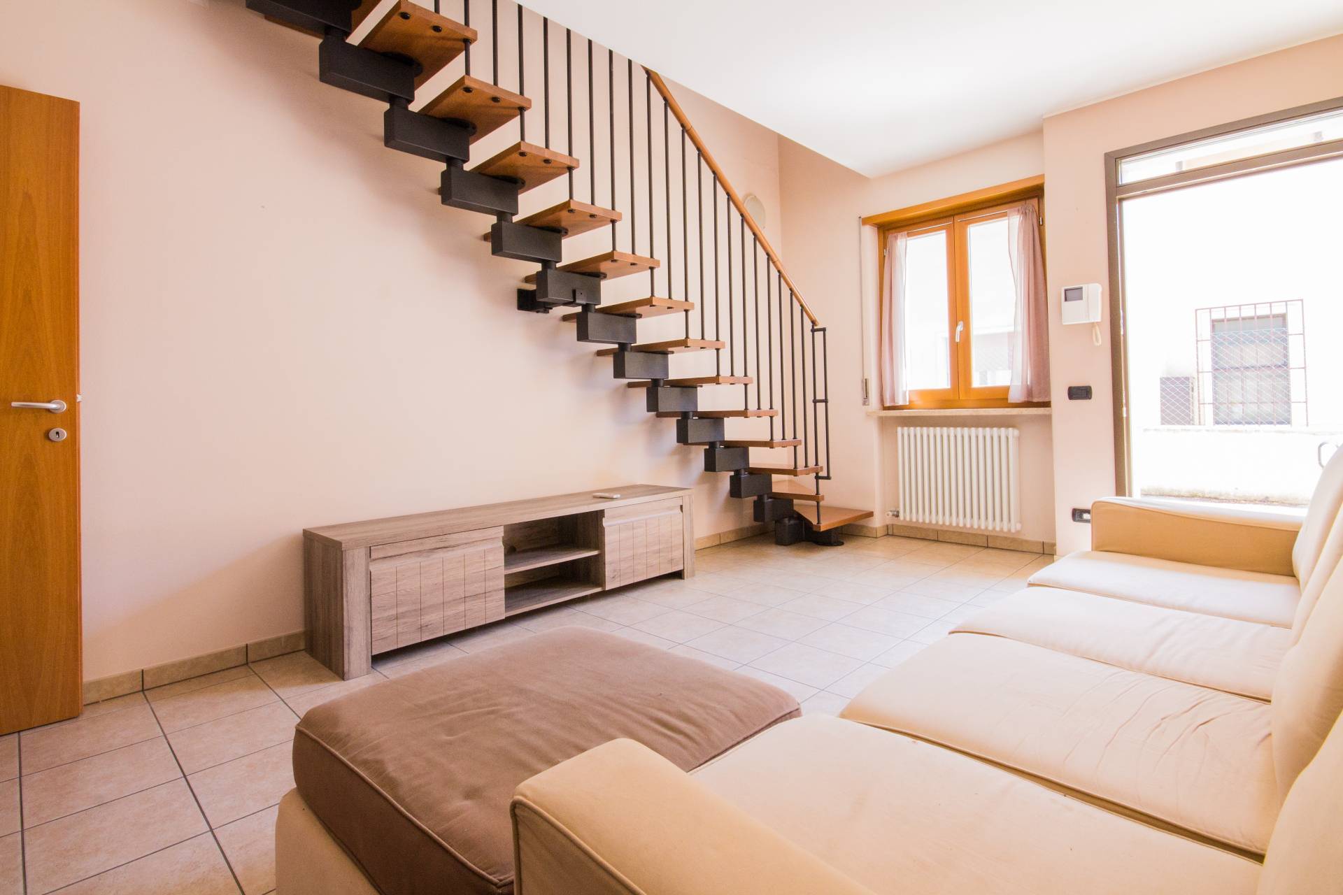 Appartamento in vendita a Castel d'Azzano, Beccacivetta