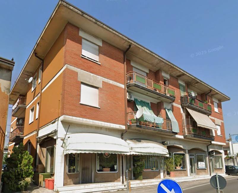 Appartamento in vendita a Castel d'Azzano, Azzano