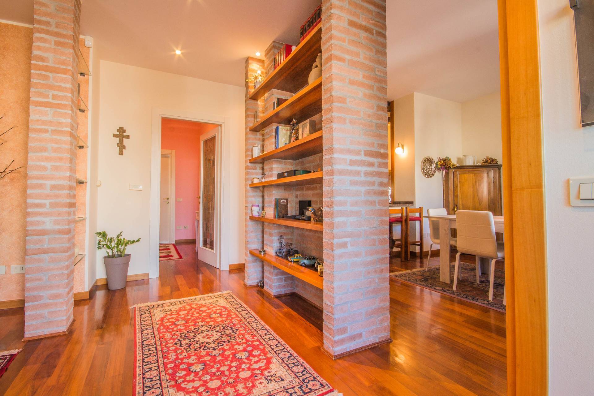 Porzione di villa in vendita a Povegliano Veronese, Centro