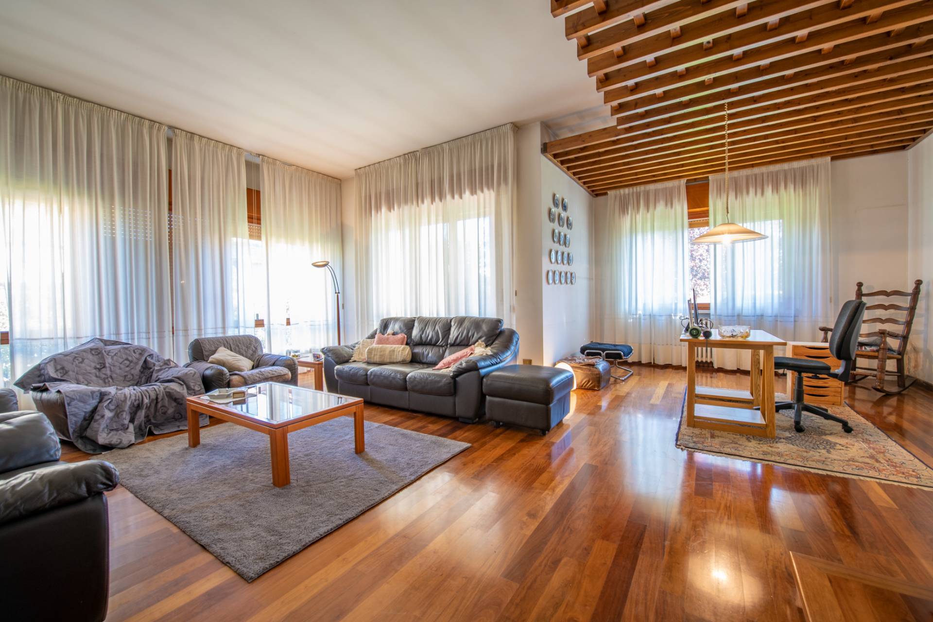 Villa Singola in vendita a Castel d'Azzano, Beccacivetta