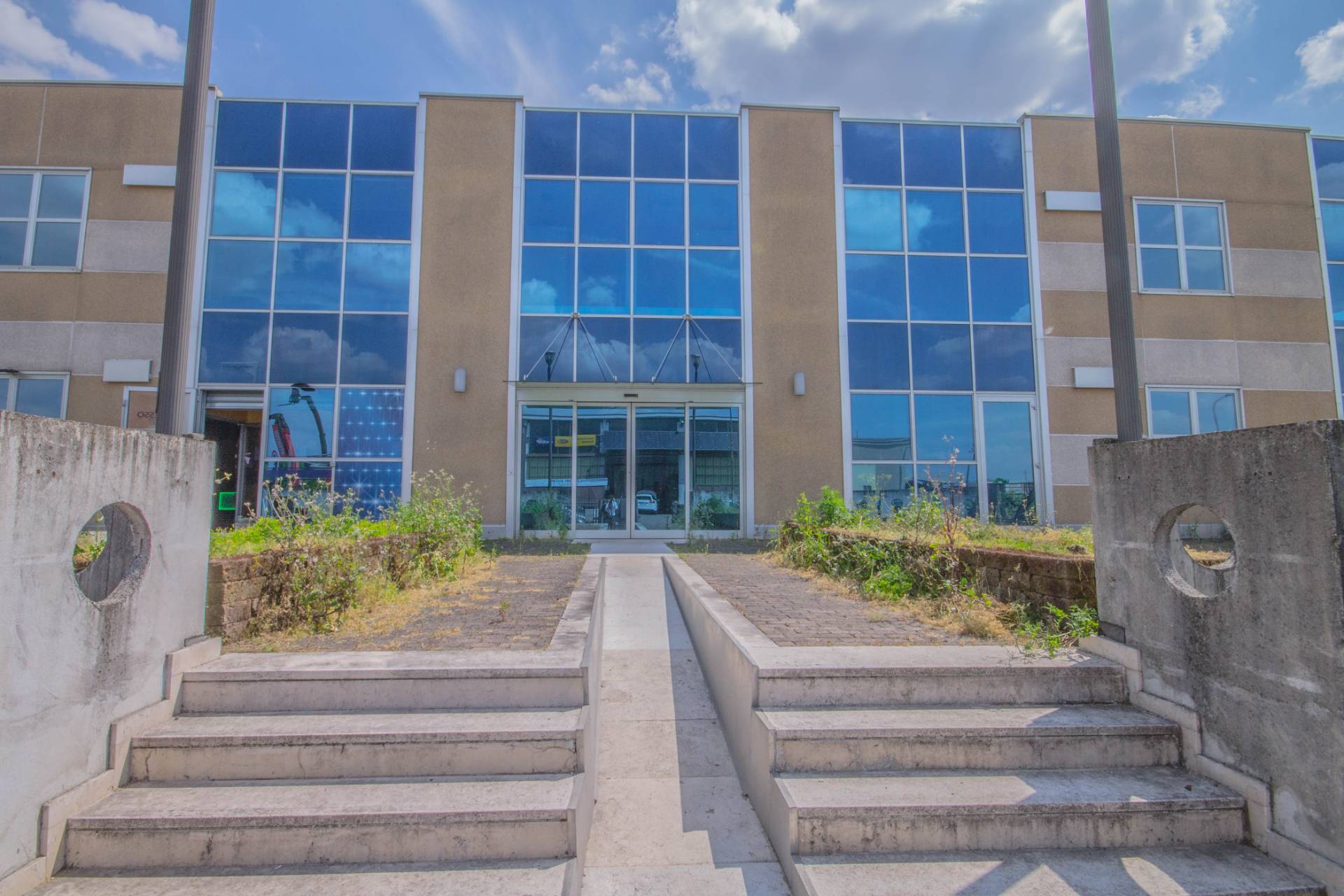 Ufficio/studio in vendita a Castel d'Azzano, Beccacivetta