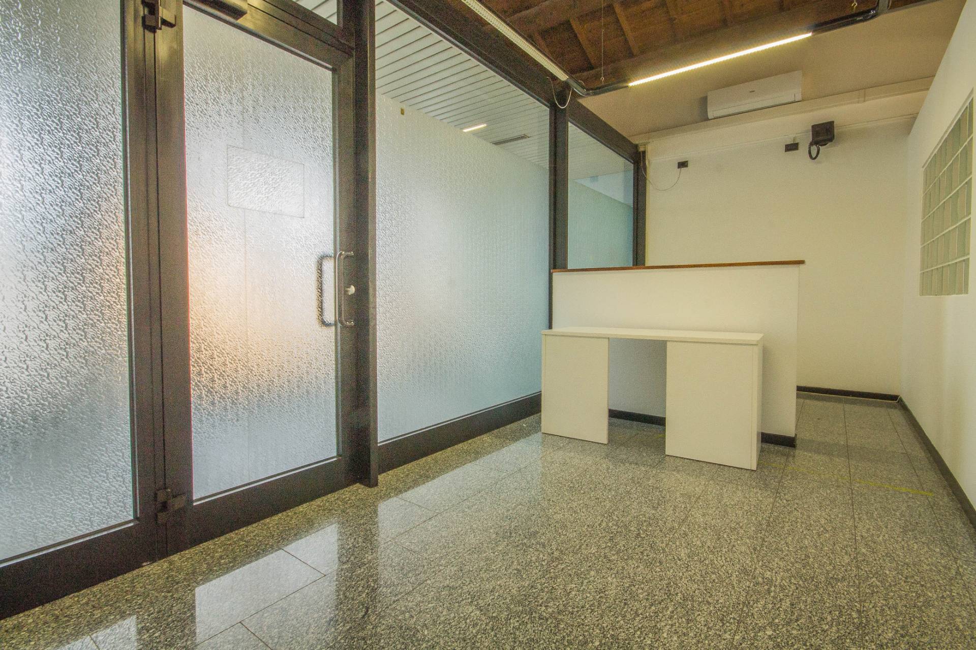 Ufficio/studio in vendita a Vigasio, Centro