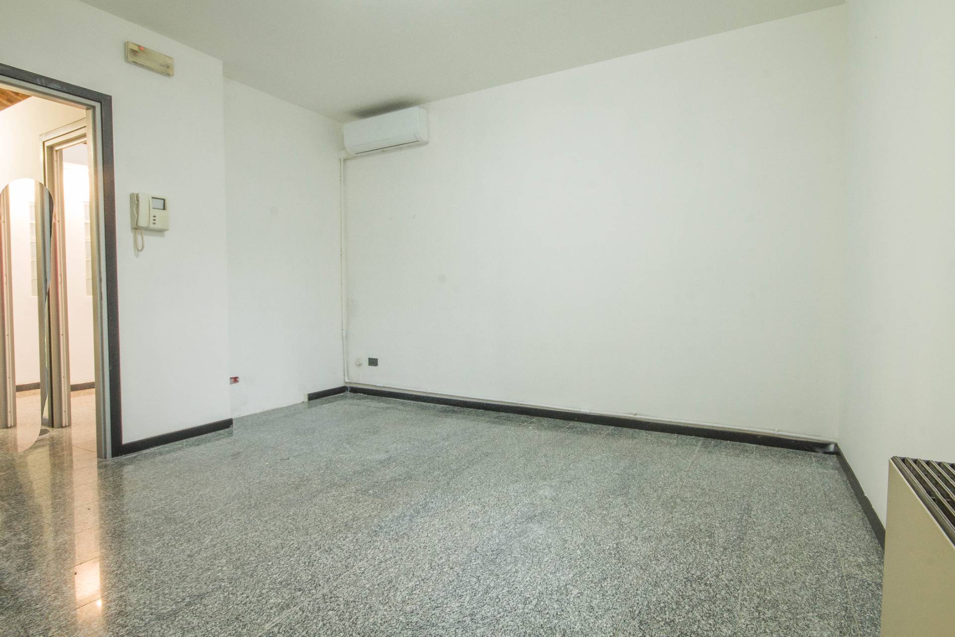 Ufficio/studio in vendita a Vigasio, Centro