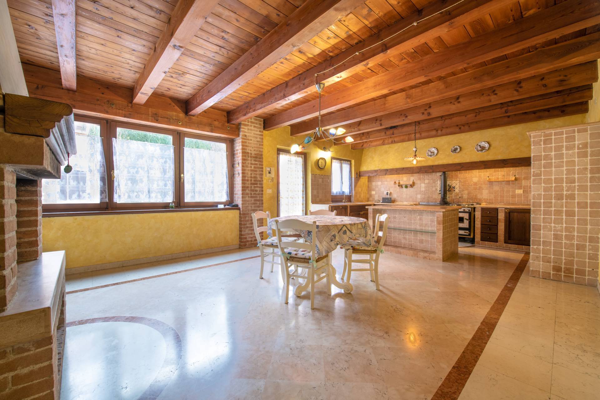 Casa indipendente in vendita a Povegliano Veronese, Centro