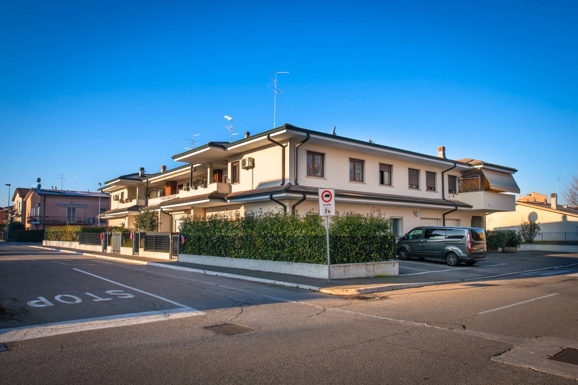 Deposito/Magazzino in vendita a San Giovanni Lupatoto, Centro