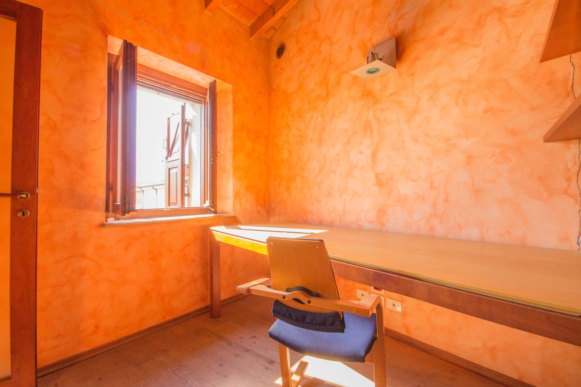 Ufficio/studio in affitto a Povegliano Veronese, Centro