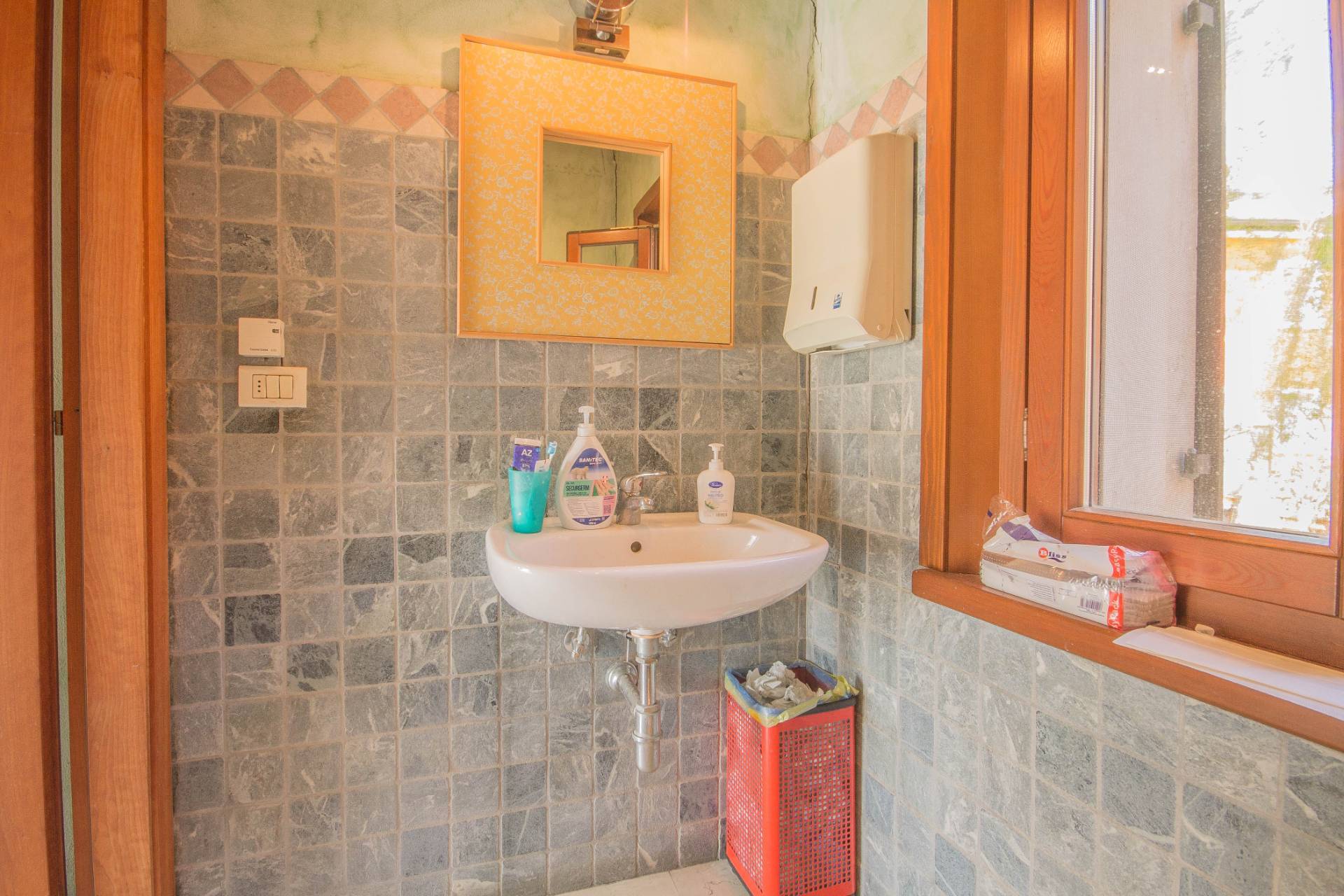 Ufficio/studio in affitto a Povegliano Veronese, Centro