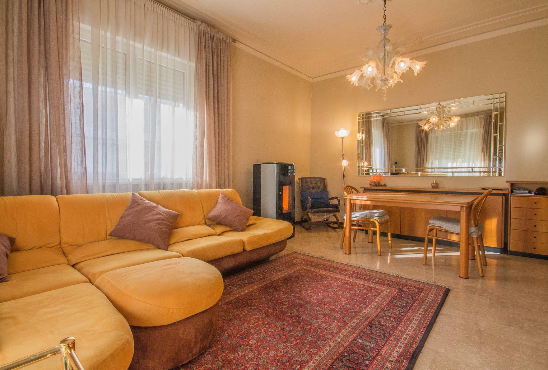 Casa indipendente in vendita a Castel d'Azzano, Beccacivetta