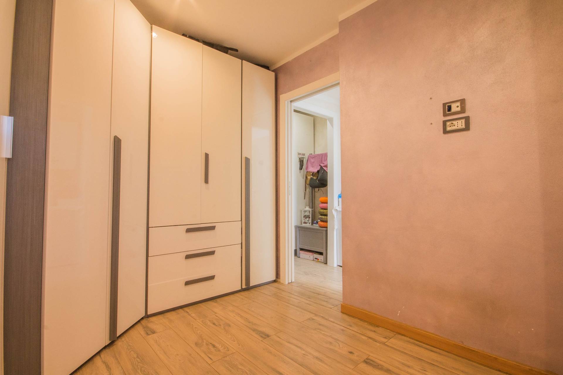 Appartamento in vendita a Castel d'Azzano, Azzano