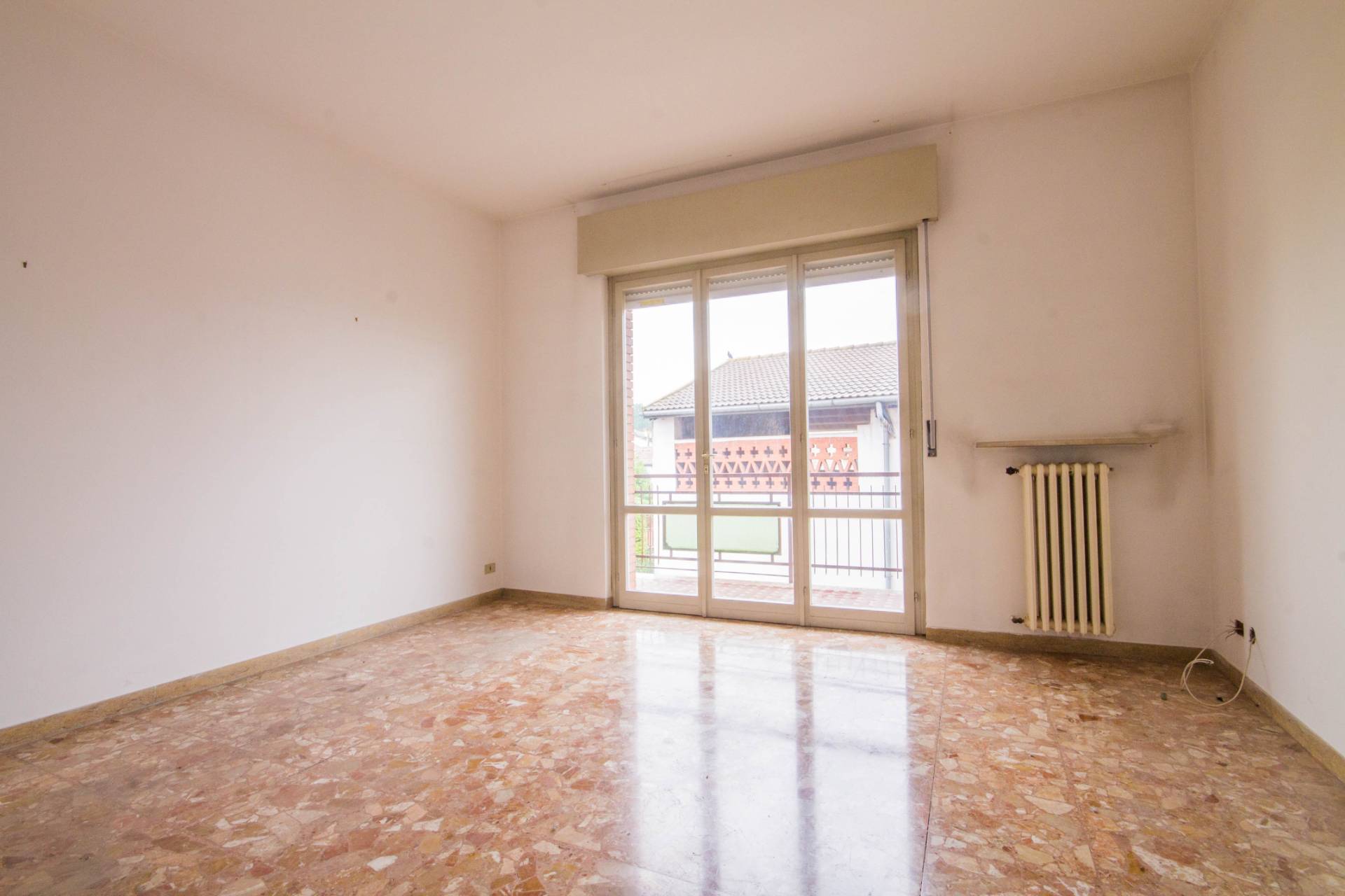 Appartamento in vendita a Castel d'Azzano, Azzano