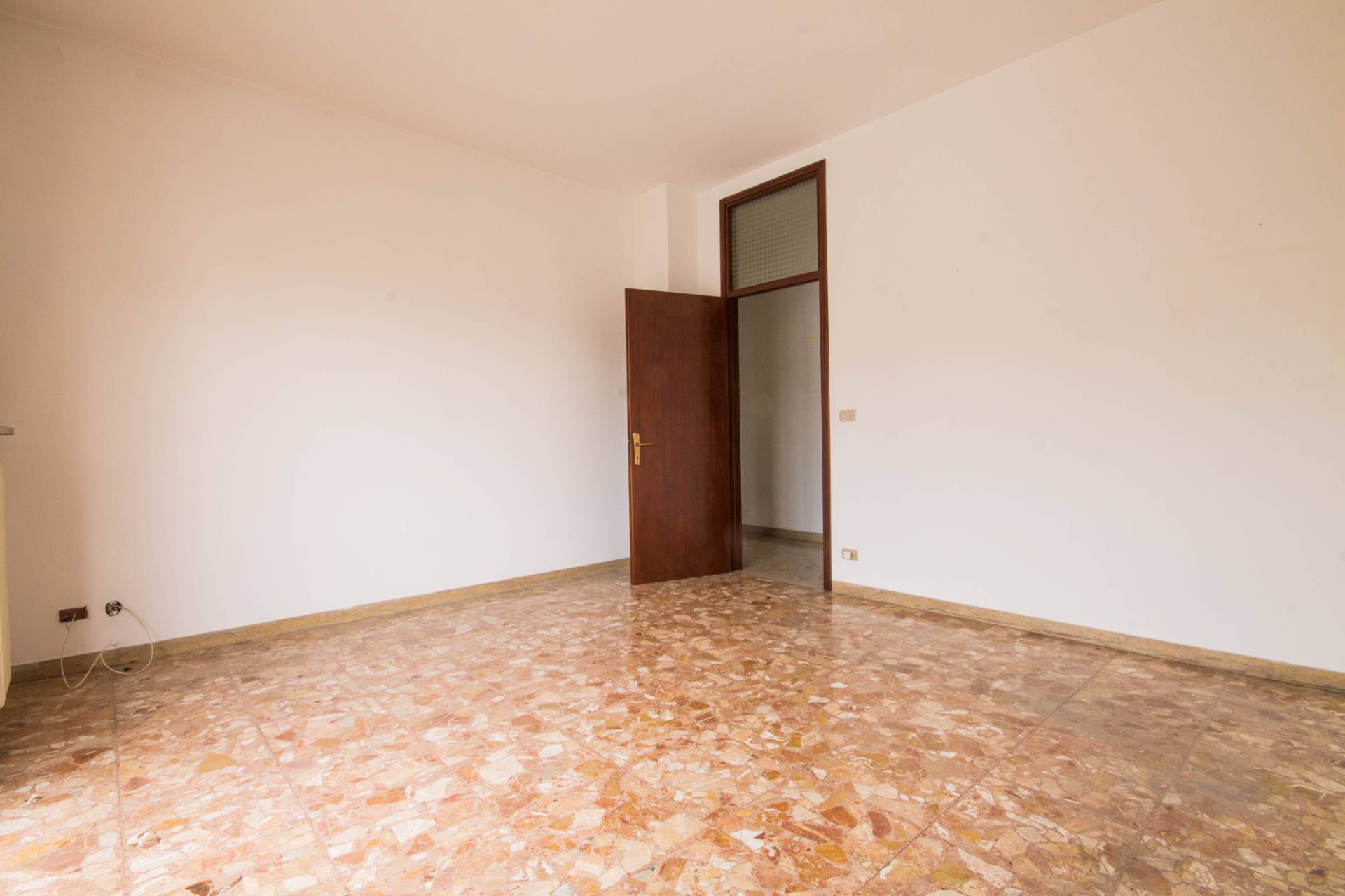 Appartamento in vendita a Castel d'Azzano, Azzano