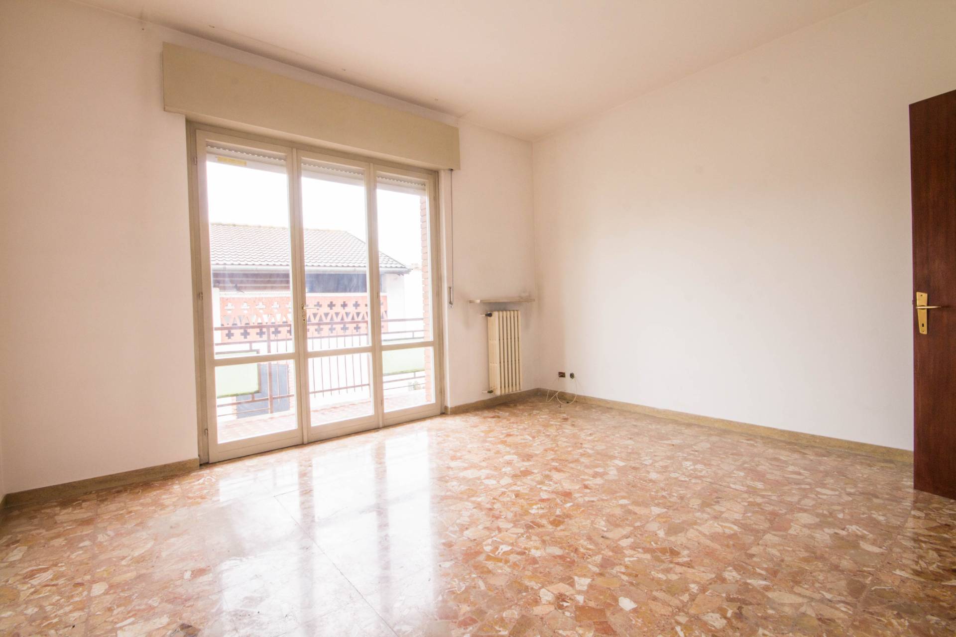 Appartamento in vendita a Castel d'Azzano, Azzano