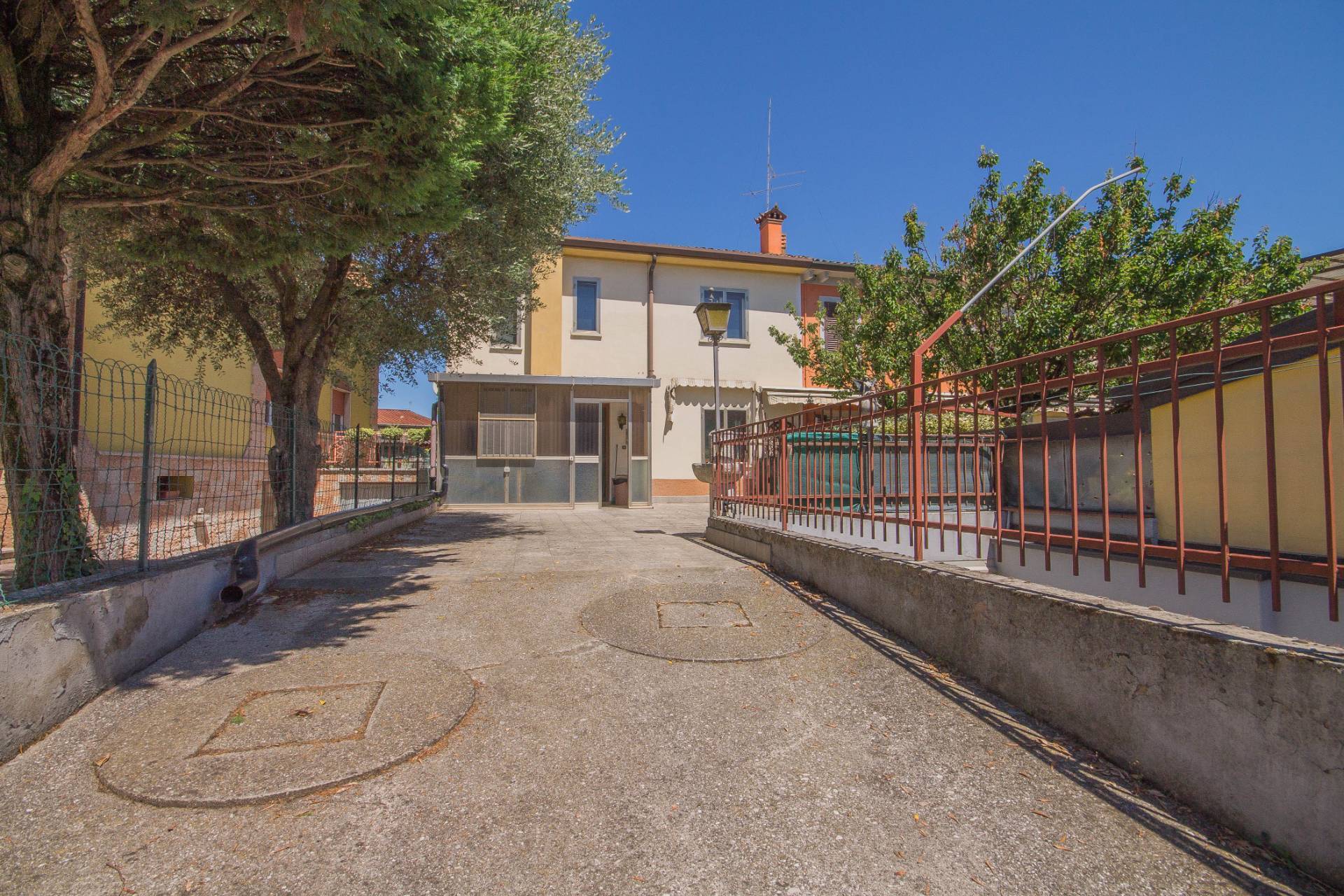 Casa indipendente in vendita a Vigasio, Centro