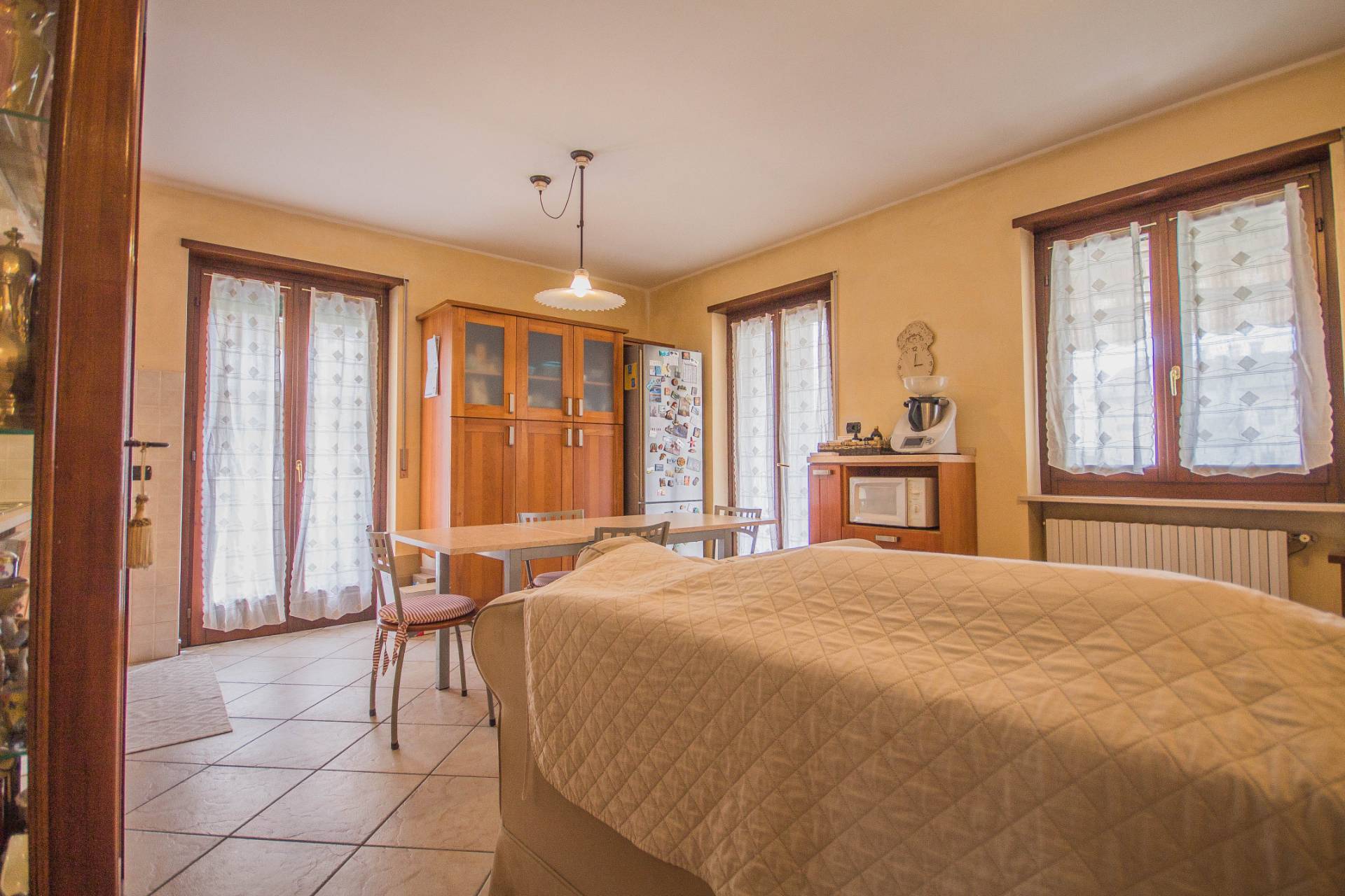 Appartamento in vendita a Castel d'Azzano, Azzano