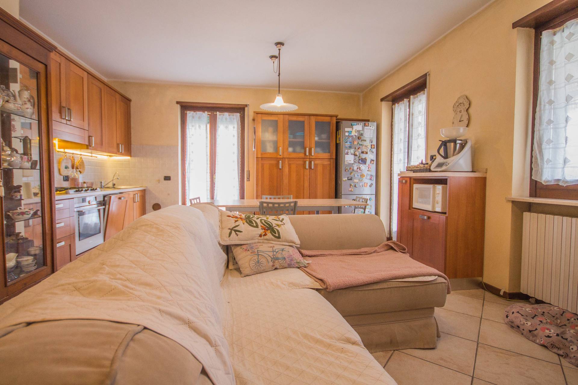 Appartamento in vendita a Castel d'Azzano, Azzano