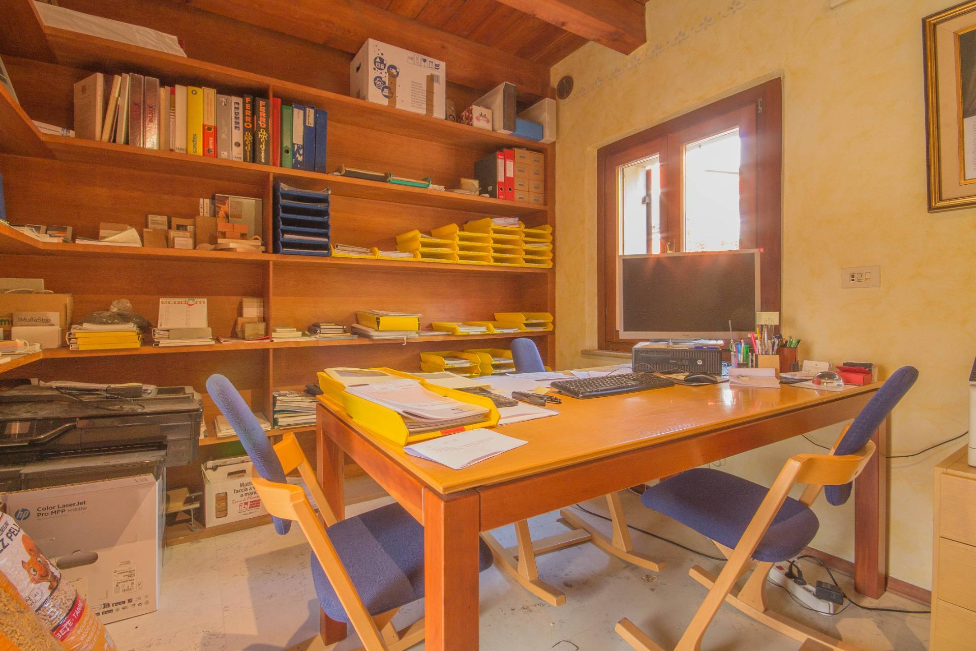 Ufficio/studio in vendita a Povegliano Veronese, Centro