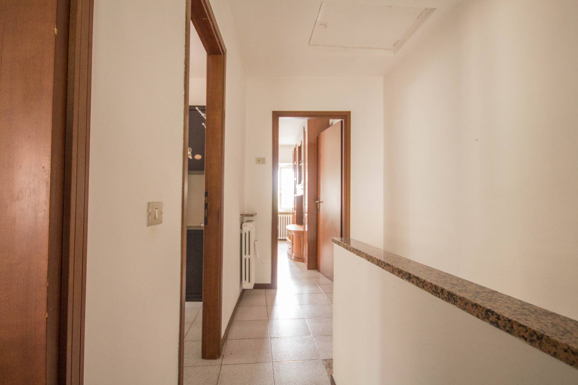 Appartamento in vendita a Castel d'Azzano, Azzano