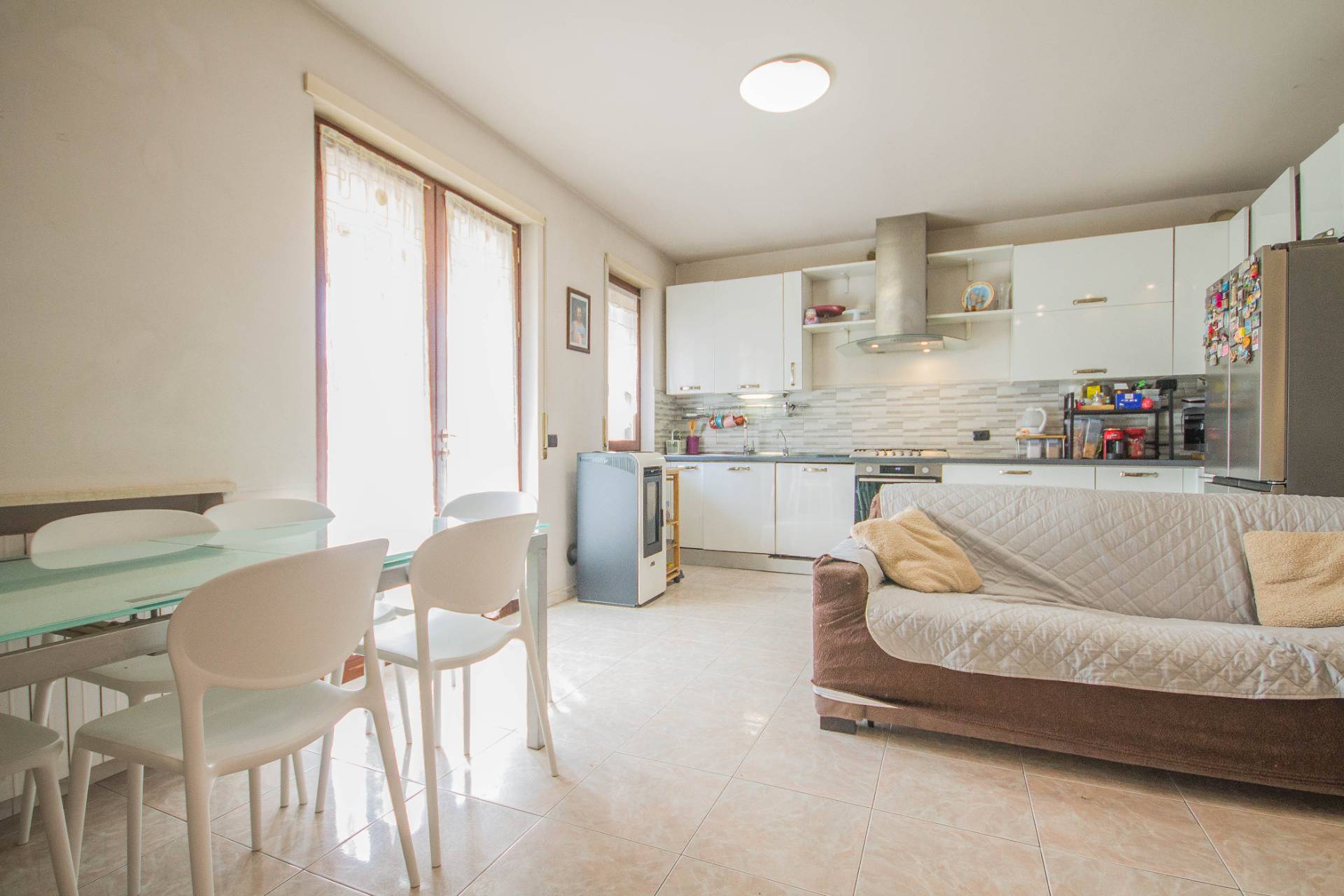 Appartamento in vendita a Castel d'Azzano, Azzano