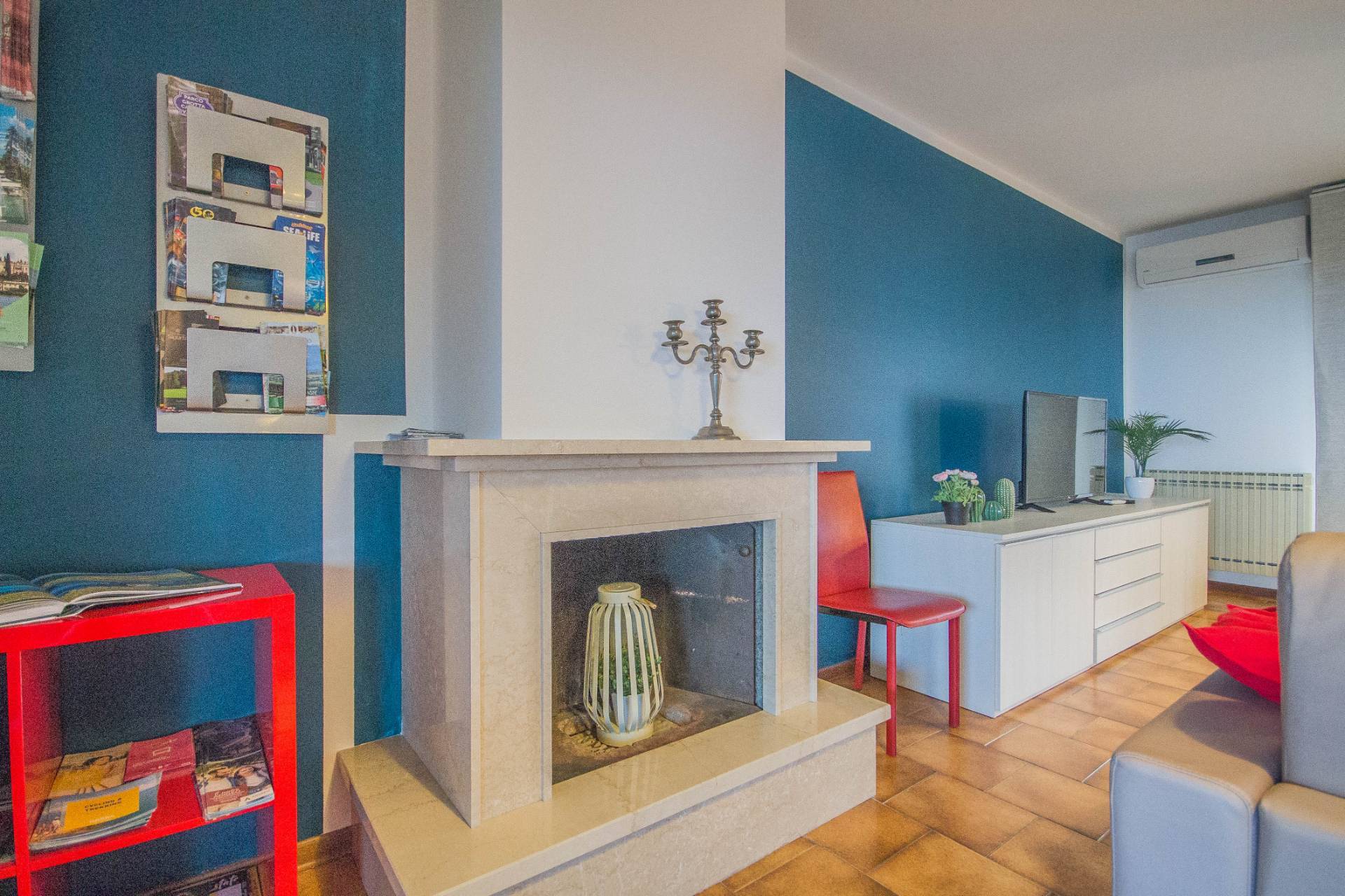 Appartamento in vendita a Desenzano del Garda, Desenzano del Garda