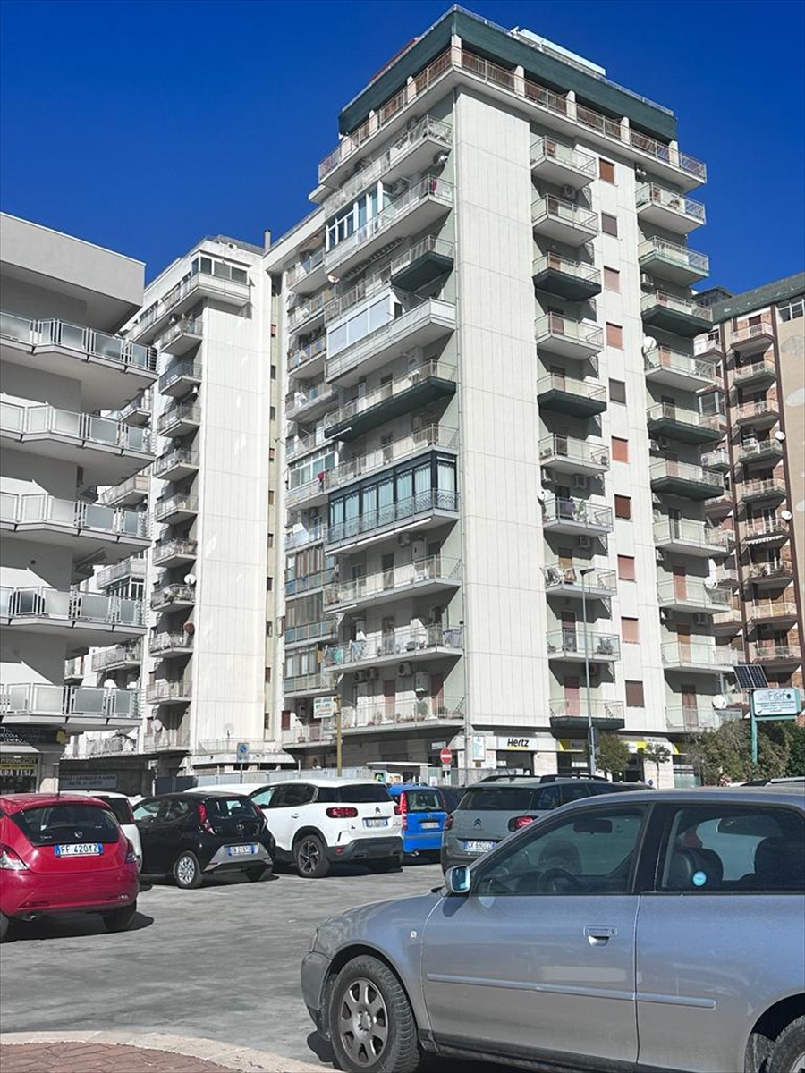 Appartamento in vendita in via lucania 166, Taranto