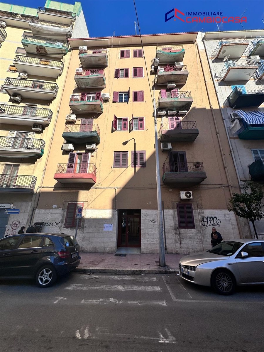 Trilocale da ristrutturare in via plateja 33, Taranto