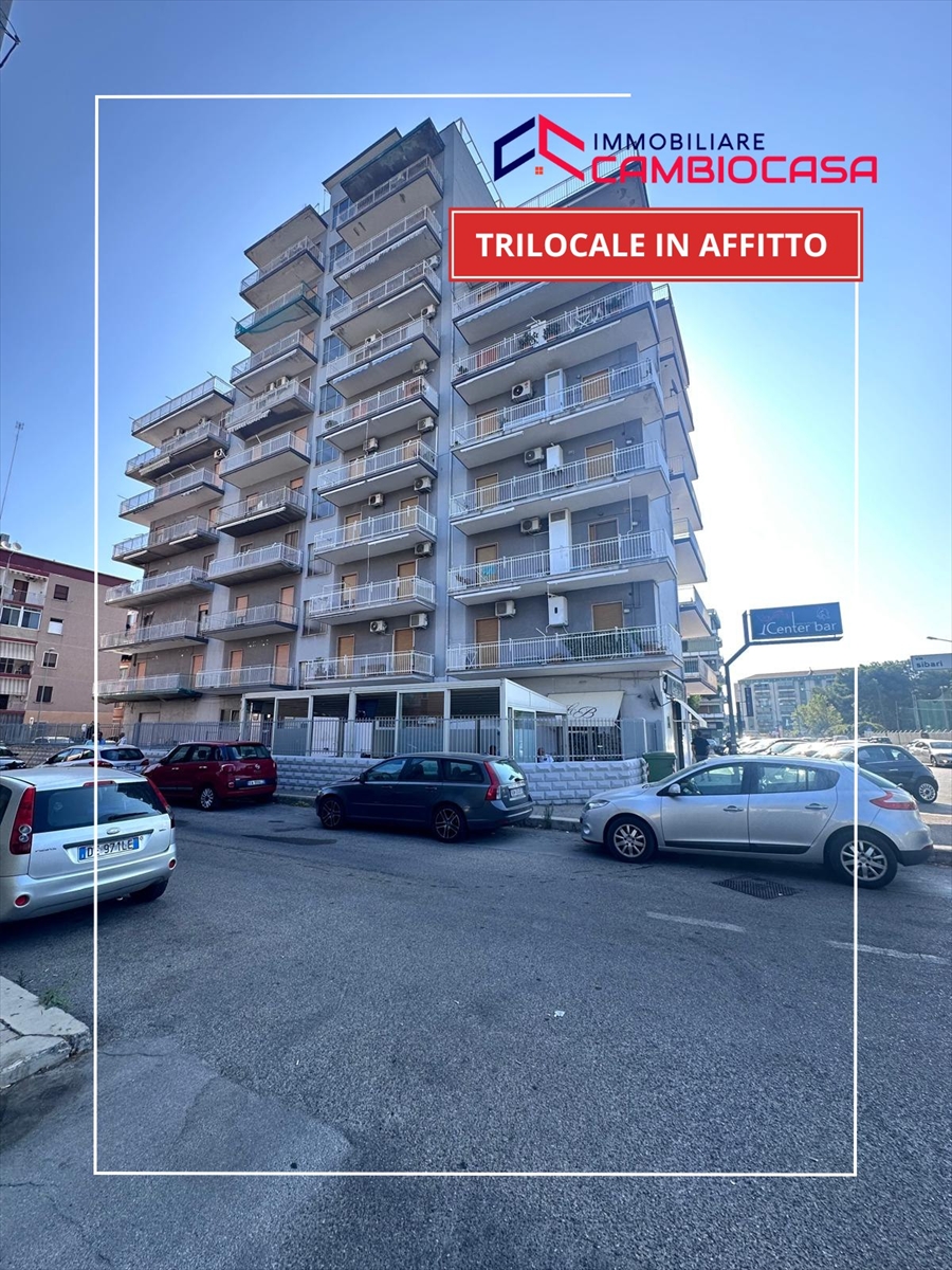 Trilocale in affitto in via sibari 4, Taranto