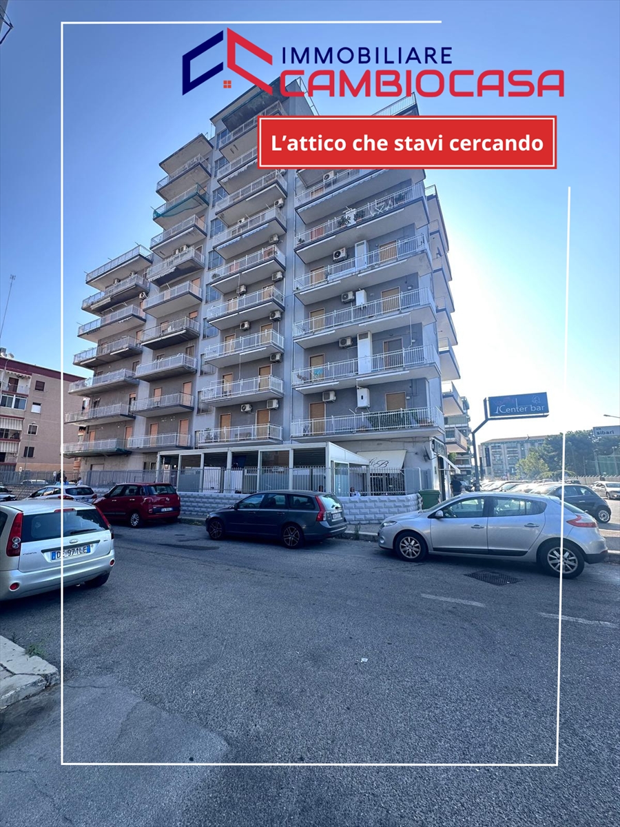 Trilocale da ristrutturare in via sibari 4, Taranto