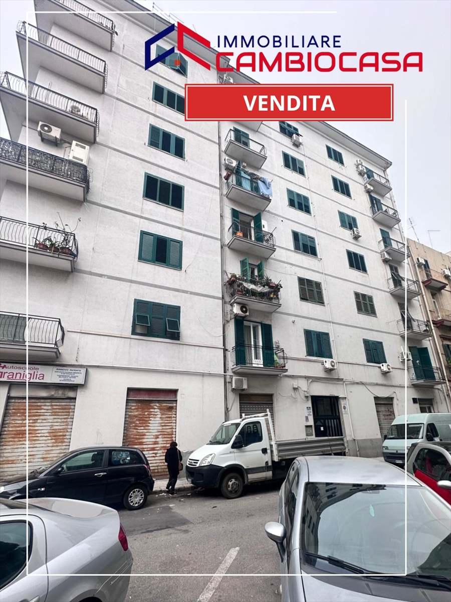 Laboratorio in affitto in via diego peluso 20-b, Taranto