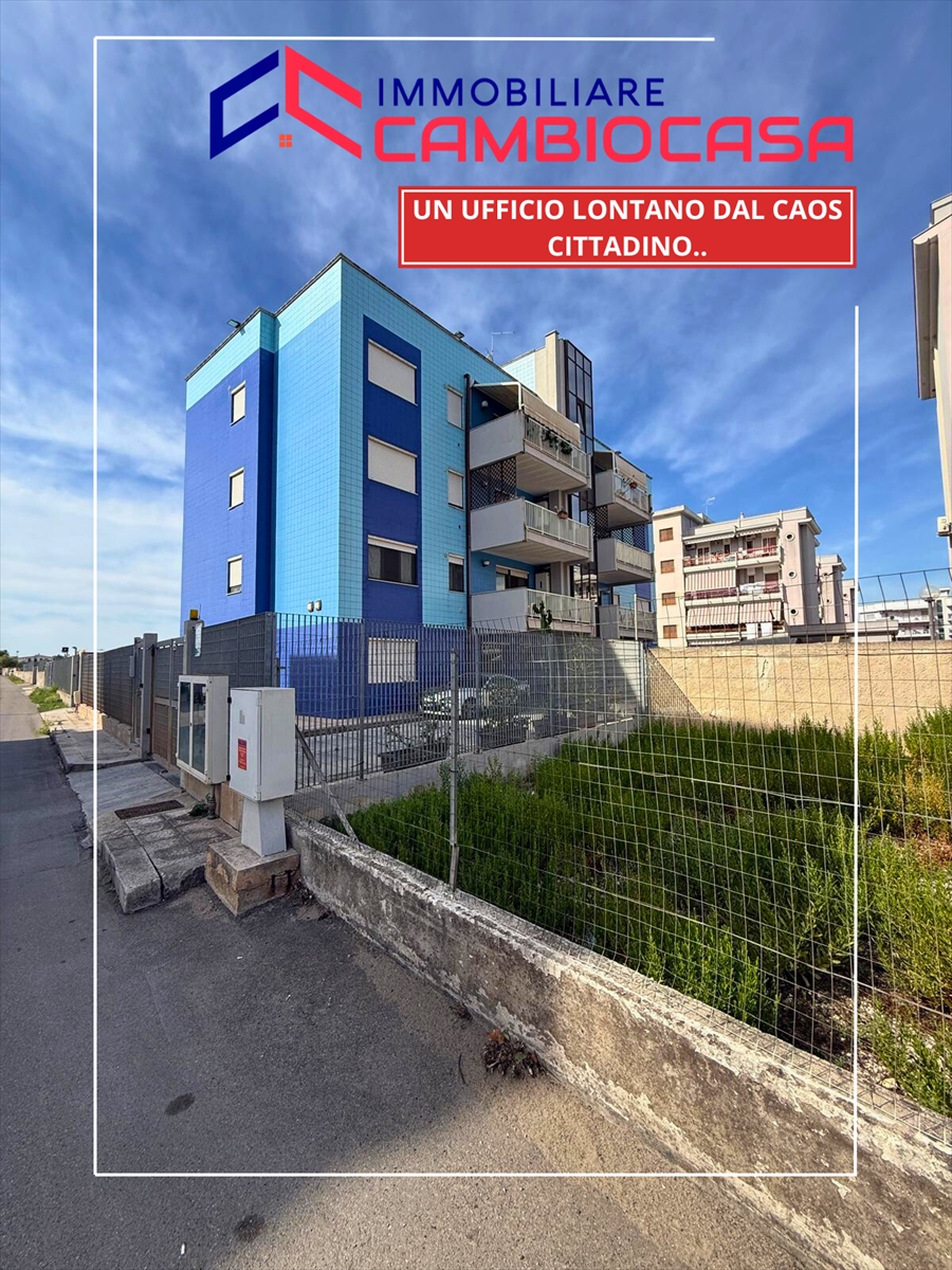 Ufficio in affitto in via quintino quagliati 10, Taranto