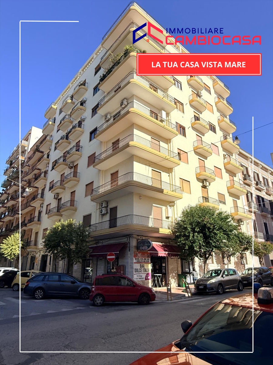 Trilocale vista mare in via pisanelli 35, Taranto