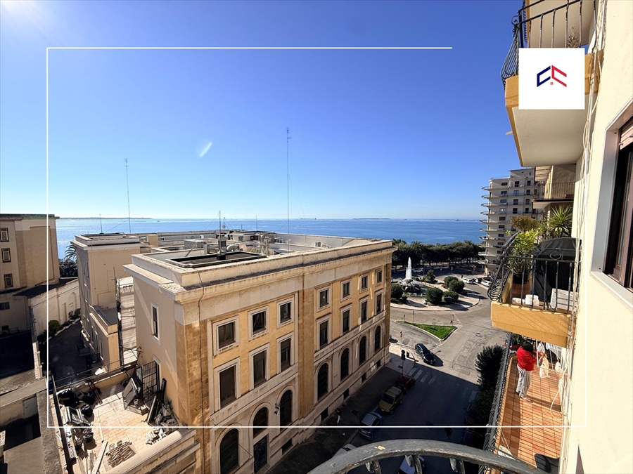 Trilocale vista mare in via pisanelli 35, Taranto