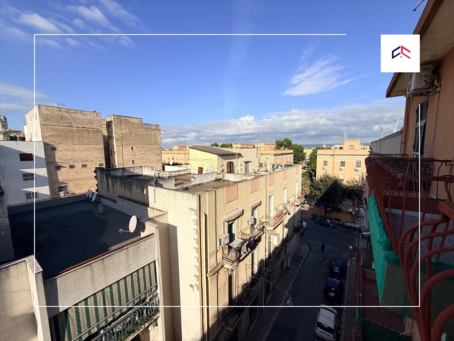 Quadrilocale da ristrutturare in via pola 11, Taranto