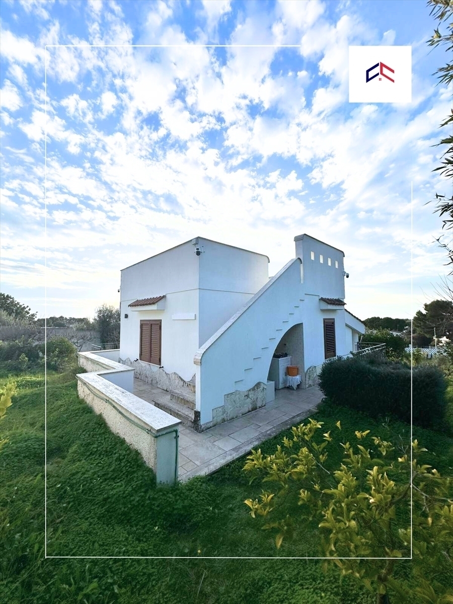 Villa con giardino in via saturo 407, Leporano