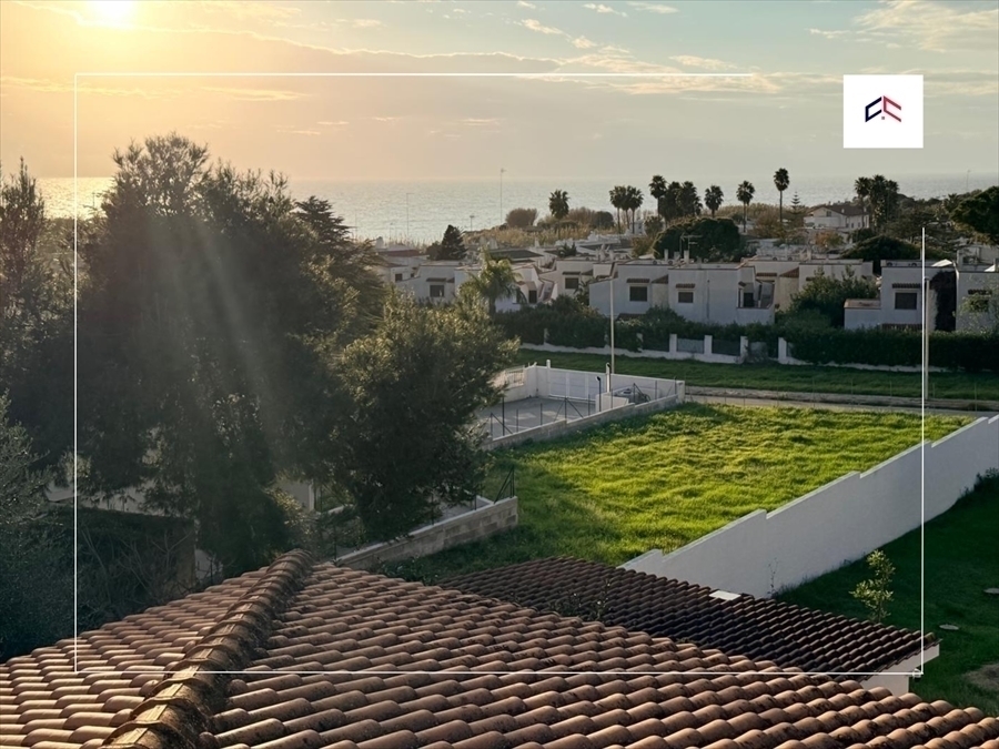 Villa con giardino in via saturo 407, Leporano