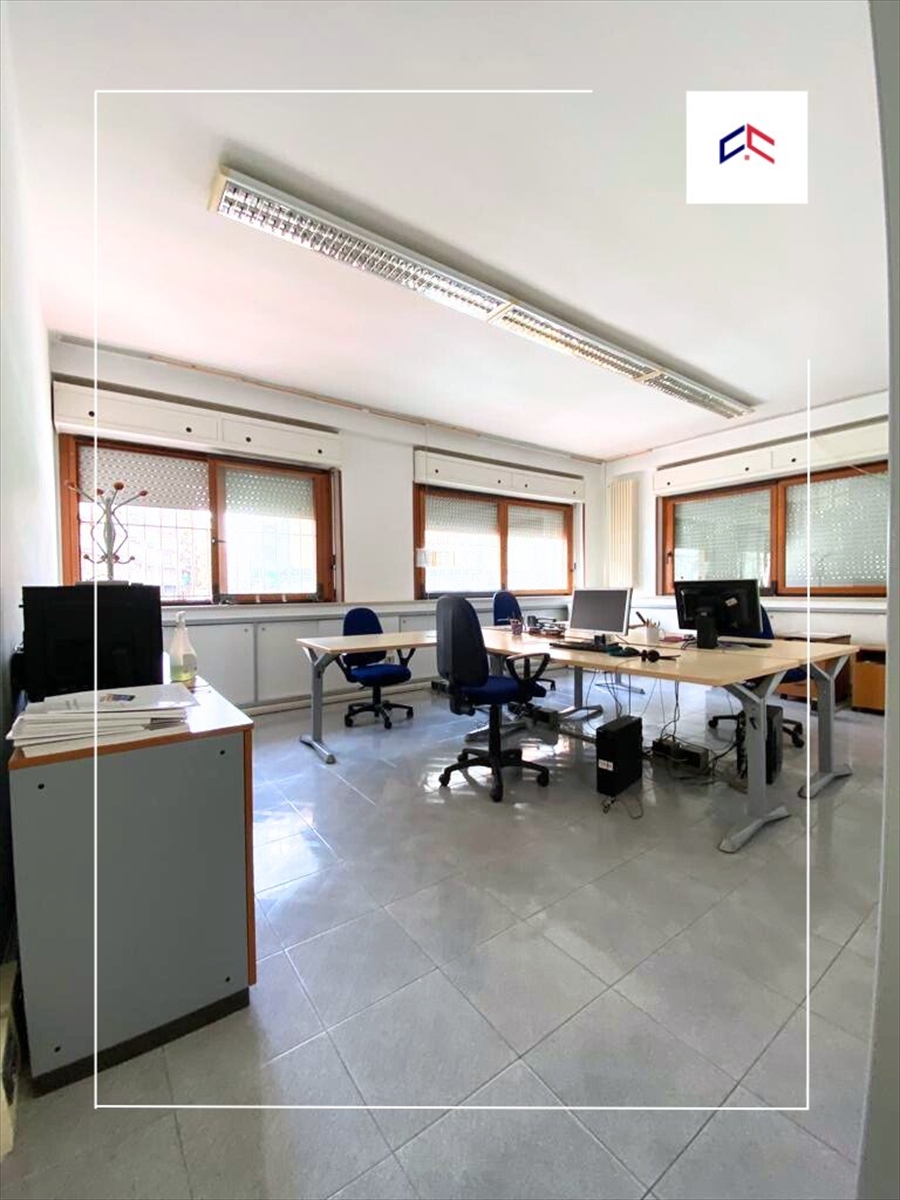 Ufficio in affitto in via umbria 165, Taranto