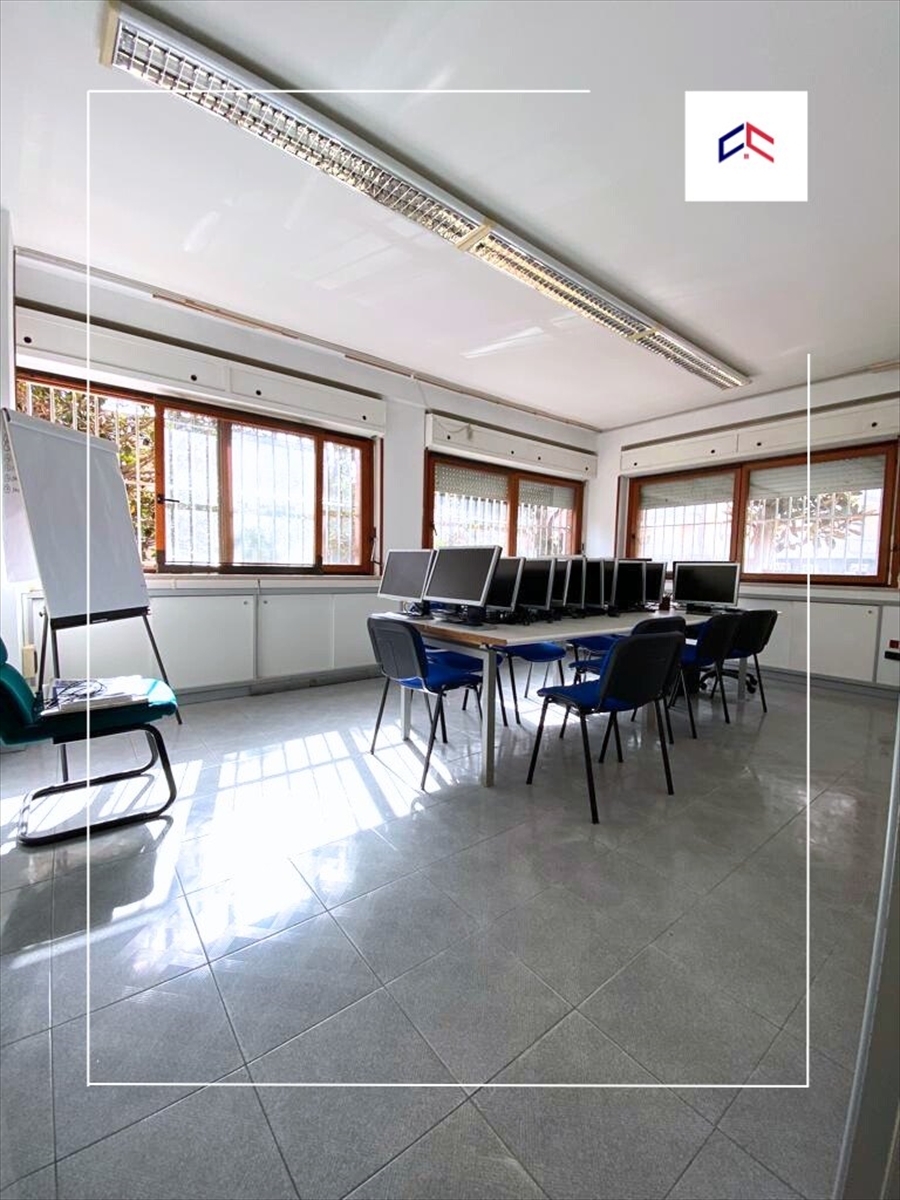 Ufficio in affitto in via umbria 165, Taranto